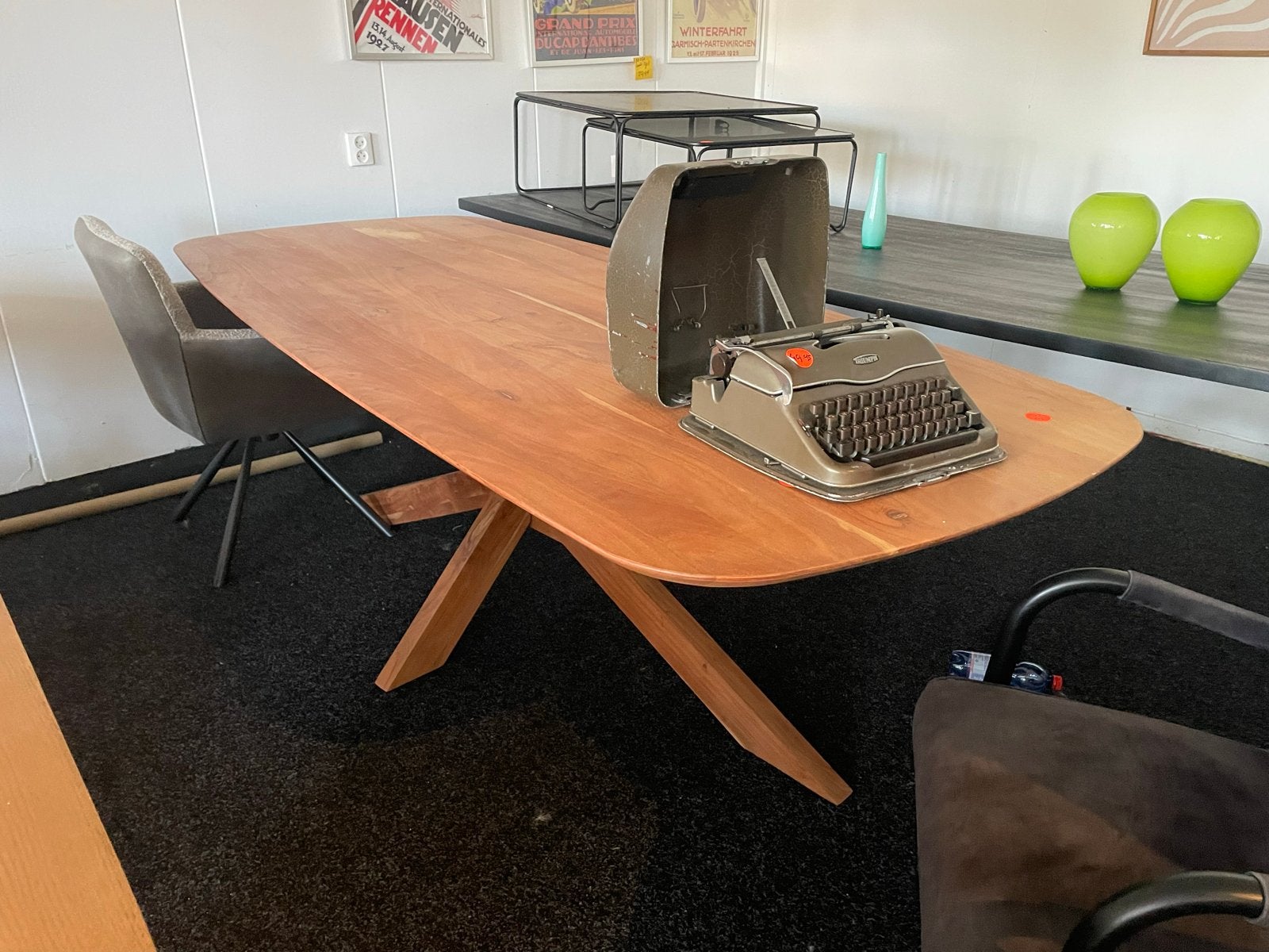 Tafel deens ovaal massief acacia 200x103 spinpoot