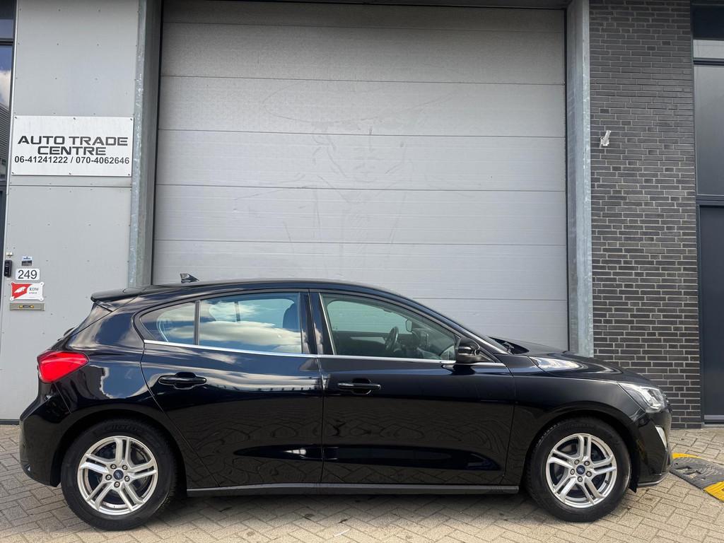 Ford Focus 1.0 EcoBoost Trend Edition Business [Camera|Carpl, Gebruikt, Origineel Nederlands, 3 cilinders, 1100 kg