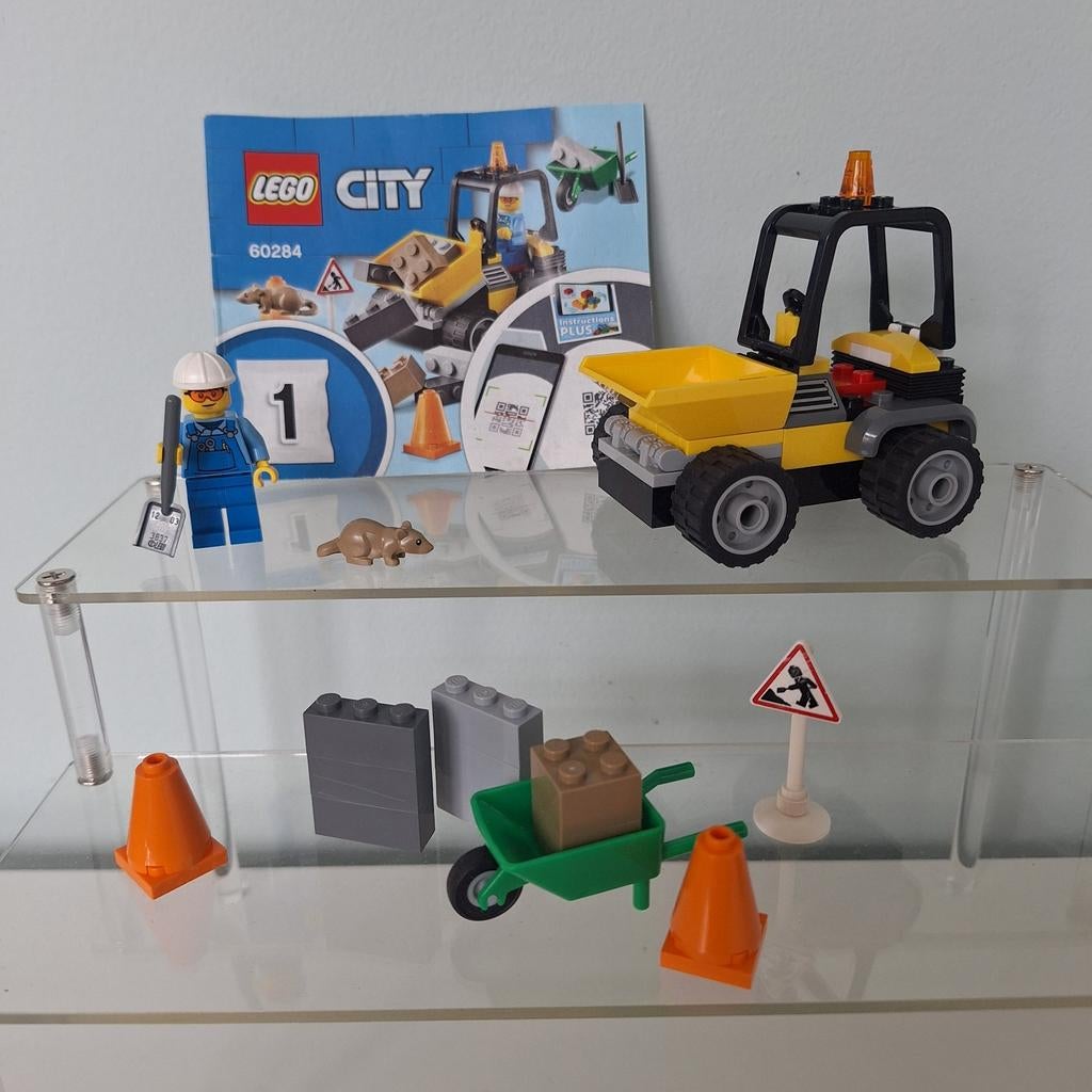 LEGO City Wegenbouwtruck (60284), Lego, Lego, Ophalen of Verzenden, Zo goed als nieuw