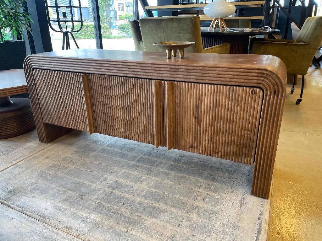 LEEGVERKOOP VOORRAAD MANGO JAPANDI WALNOOT CHEFMEUBEL 599, Bruin, Nieuw, Ophalen of Verzenden, Modern