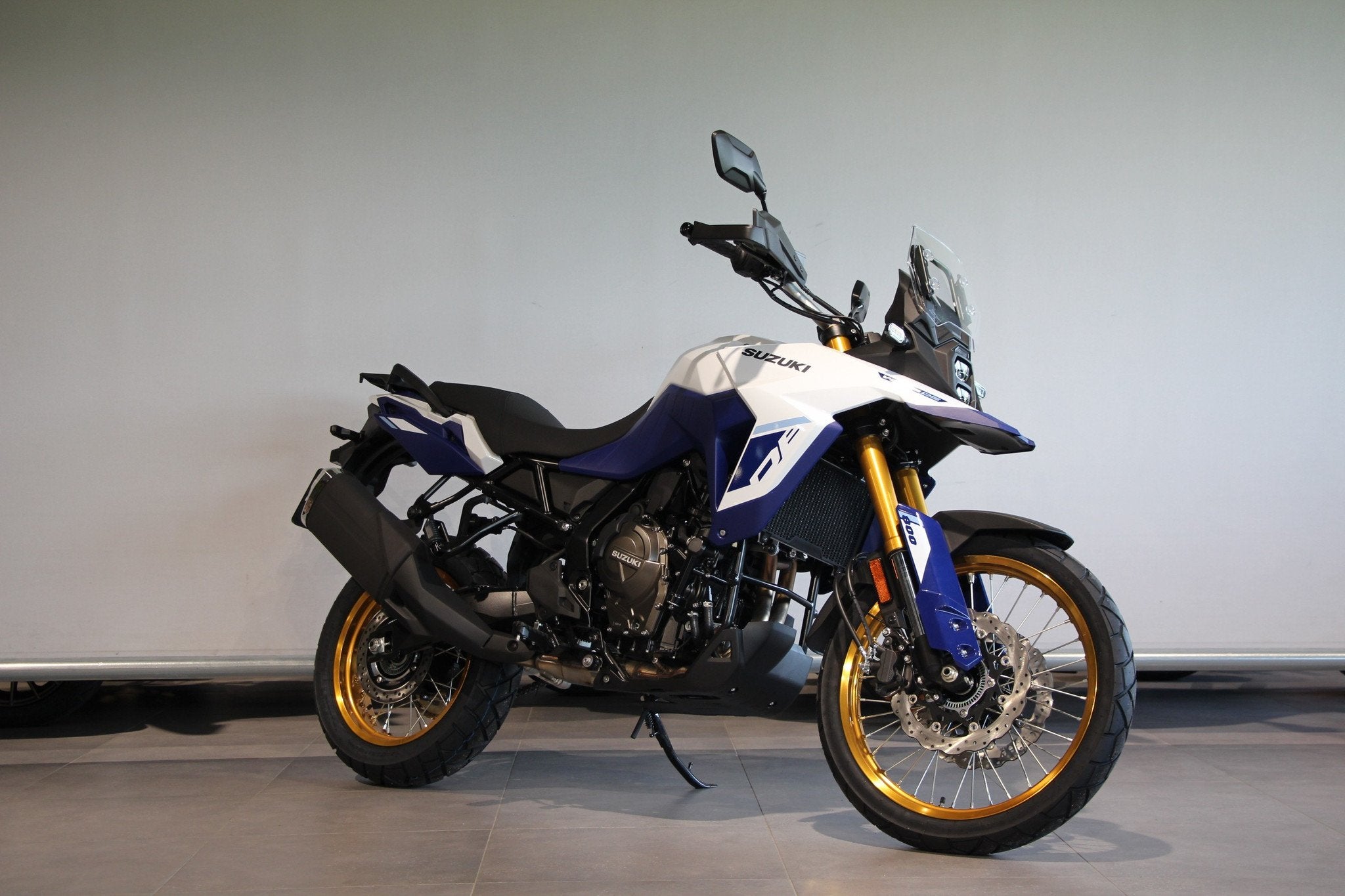 Suzuki V-STROM 800 DE (bj 2025), Lange Dreef 12
4131NH  Vianen, NL, Suzuki, Nieuw, Bedrijf
