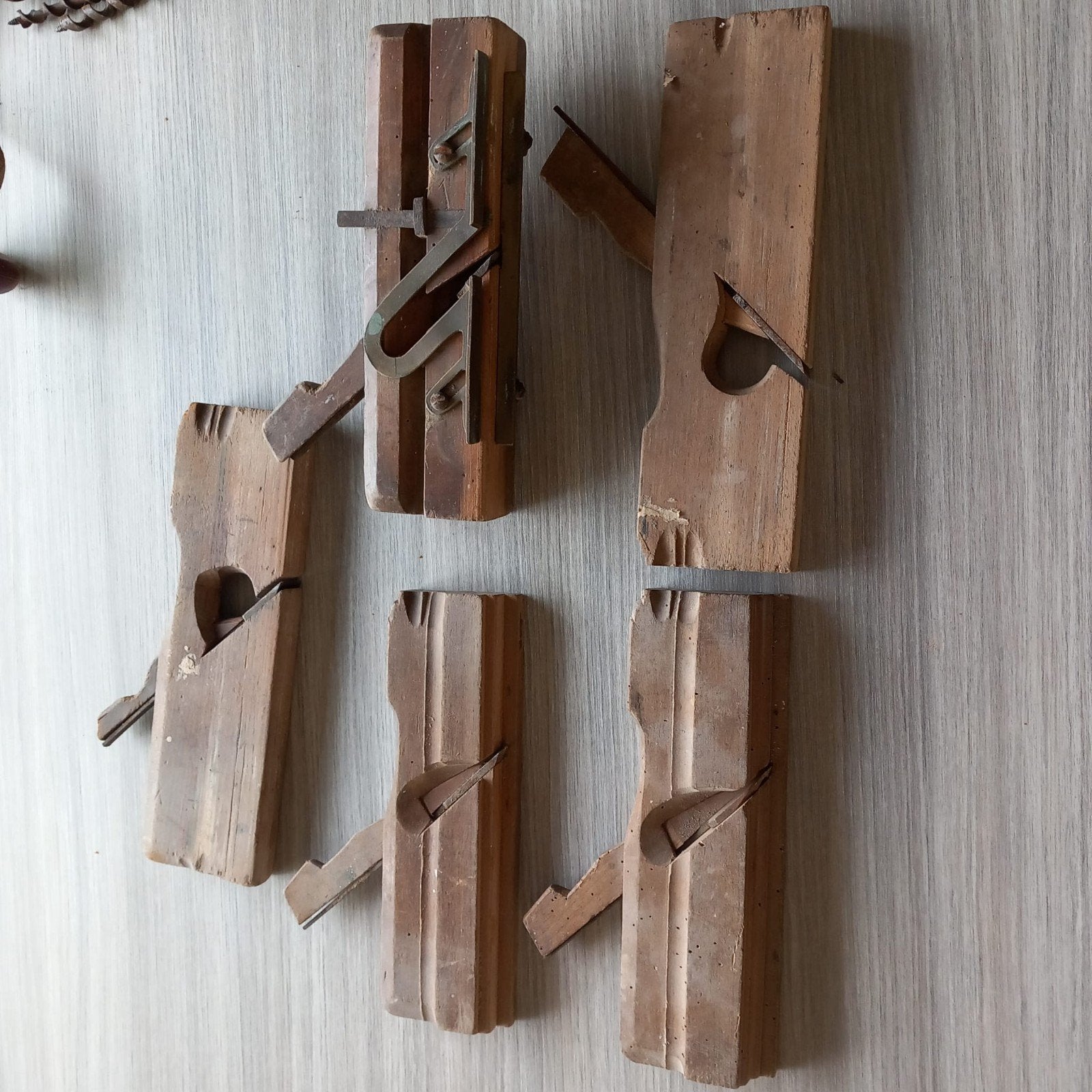 Antieke houten schaven en handboor met boren, Antiek en Kunst, Ophalen of Verzenden