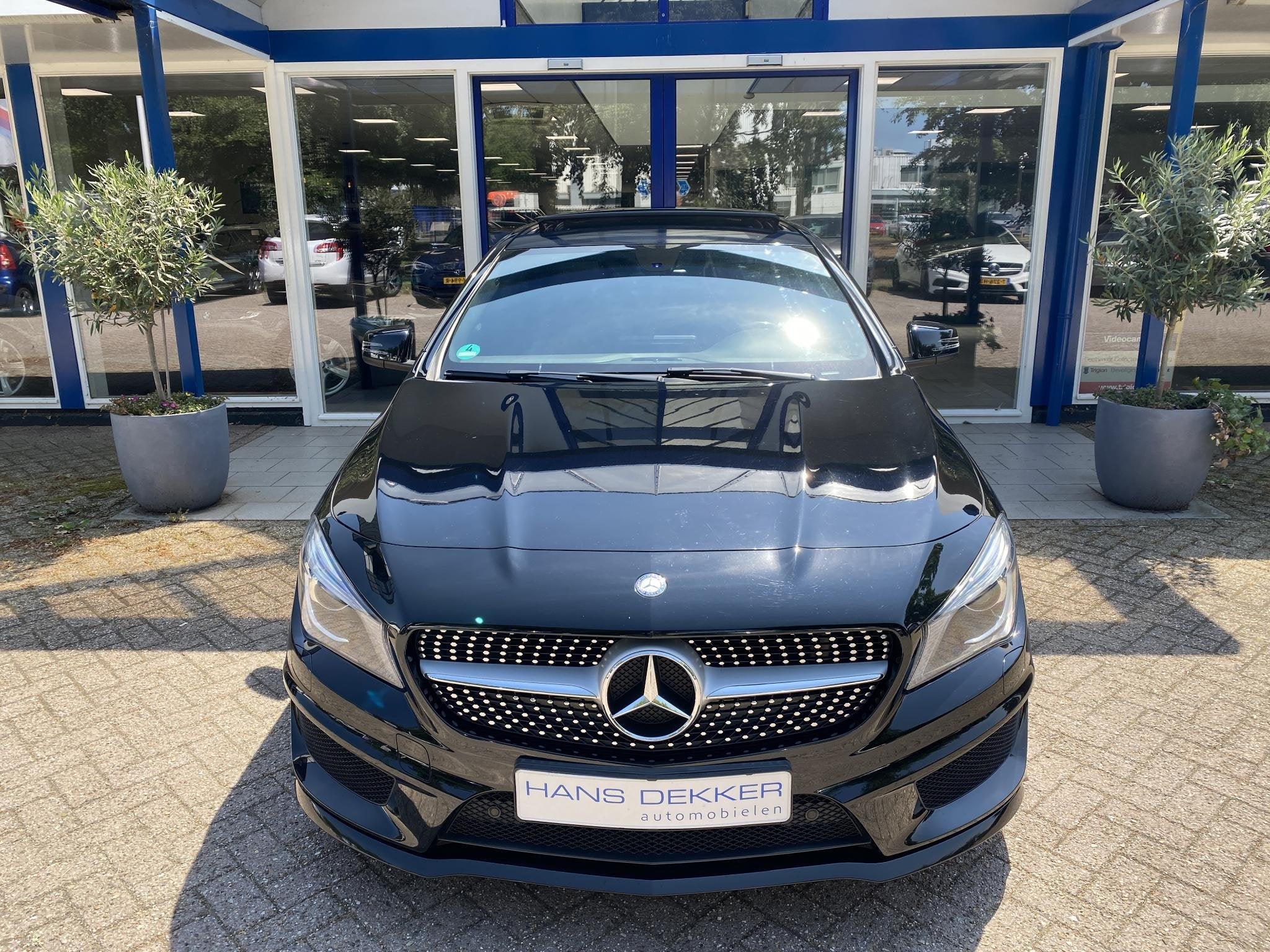 Mercedes-Benz CLA-klasse 200 Ambition AMG Line / Pano / Carp, Auto's, Mercedes-Benz, Stof, Gebruikt, Euro 6, 715 kg