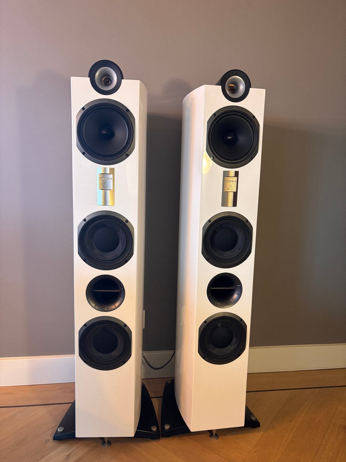 Triangle Quartet Vloerstaande Luidsprekers Wit (Set), Audio, Tv en Foto, Vloerstaande luidspreker, Zo goed als nieuw, 60 tot 120 watt