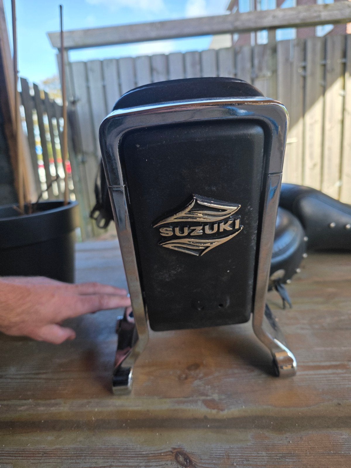 Suzuki motorzadel met rugleuning, Ophalen, Gebruikt