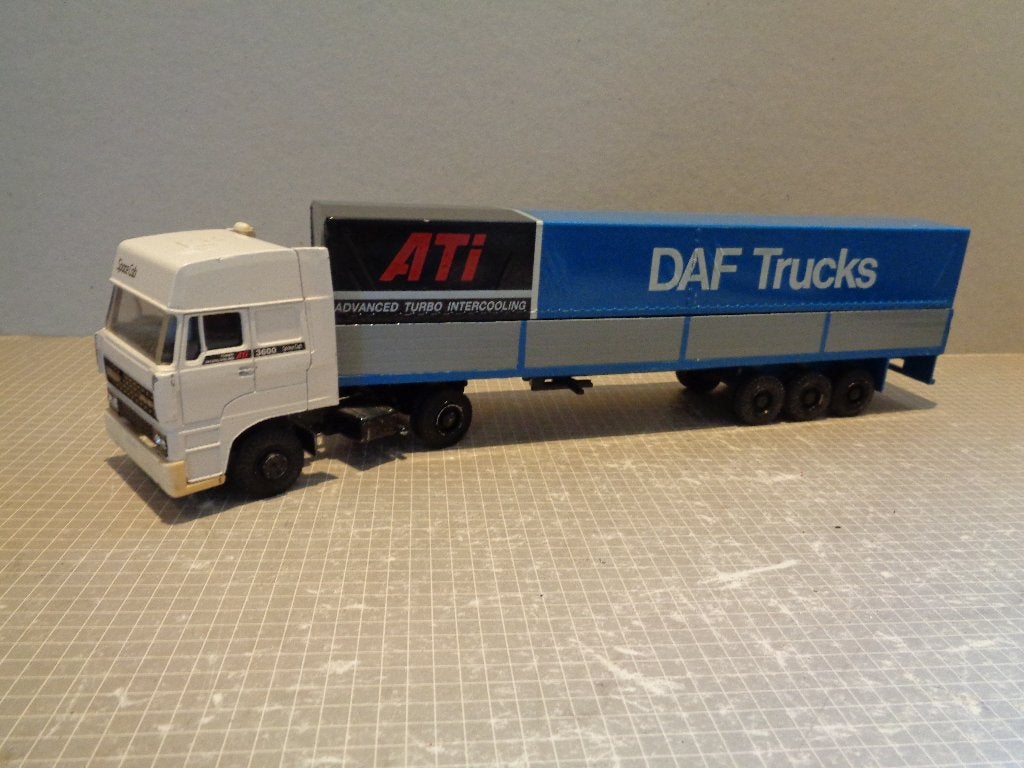 lion daf 3600 SC met huif trailer, Ophalen of Verzenden, Zo goed als nieuw, Bus of Vrachtwagen, Lion Toys