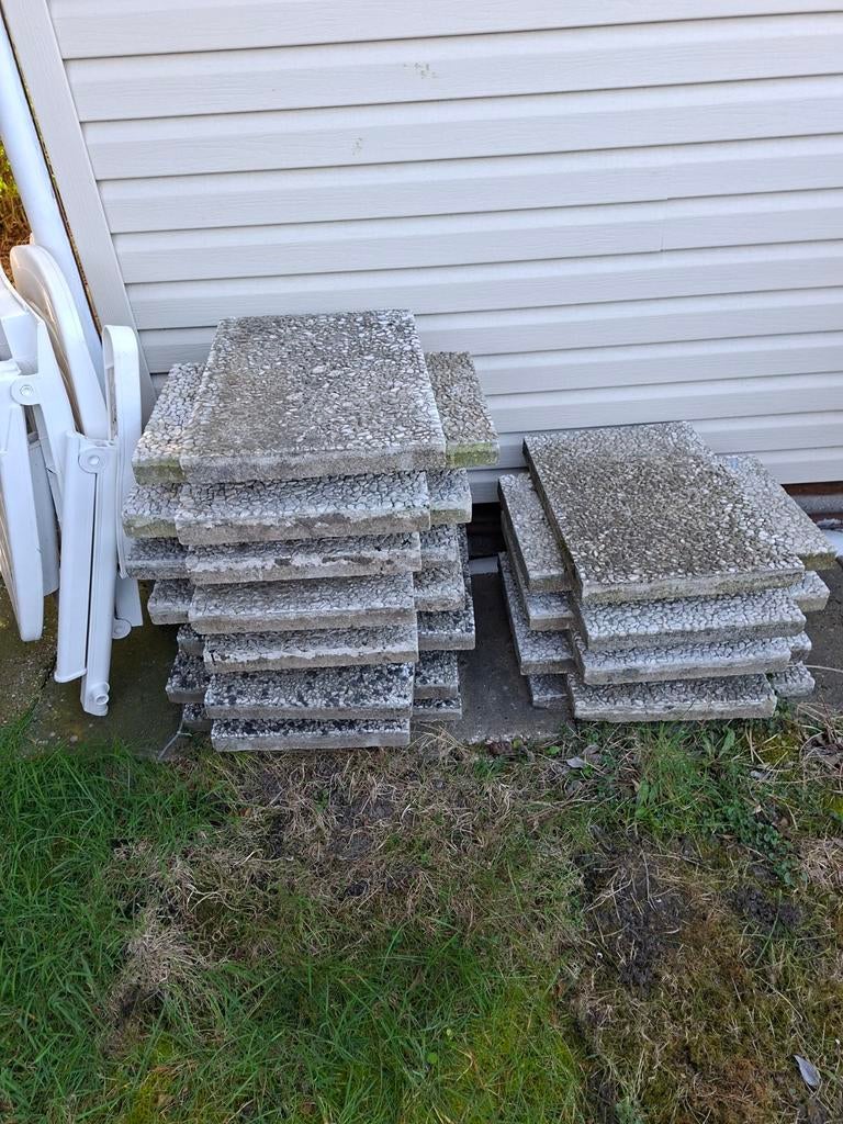 Gratis. Betonnen terrastegels 40x60 cm, Ophalen, Gebruikt, 10 m² of meer, Beton