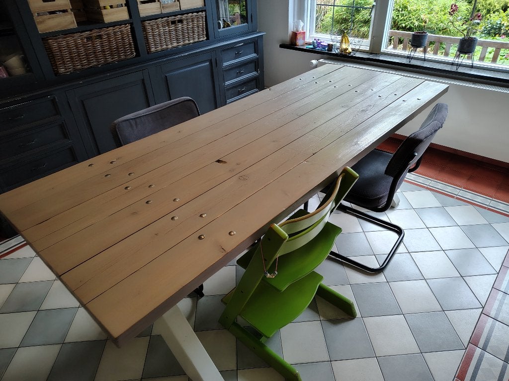 Robuuste houten eetkamertafel, Huis en Inrichting, Ophalen, Gebruikt, 200 cm of meer, 50 tot 100 cm