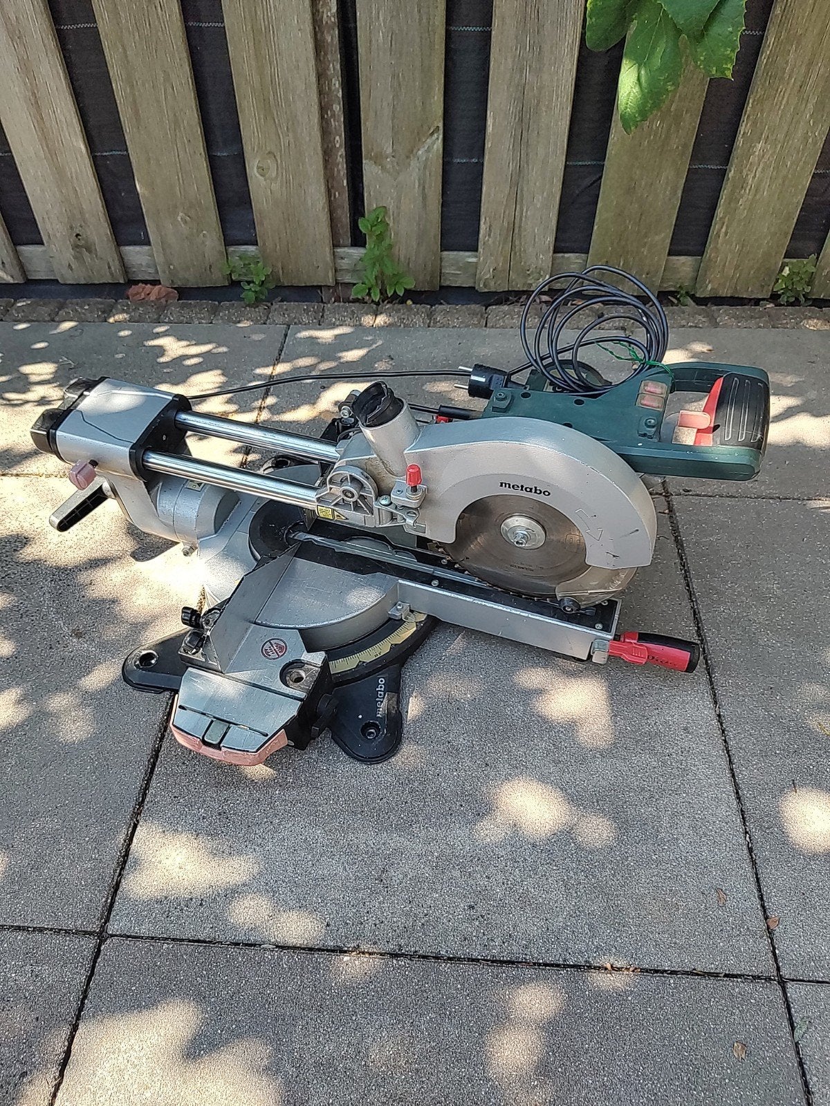 Metabo KGS 216 M Afkortzaag - Gebruikt, Doe-het-zelf en Verbouw, Ophalen, Gebruikt, 70 mm of meer, Afkortzaag