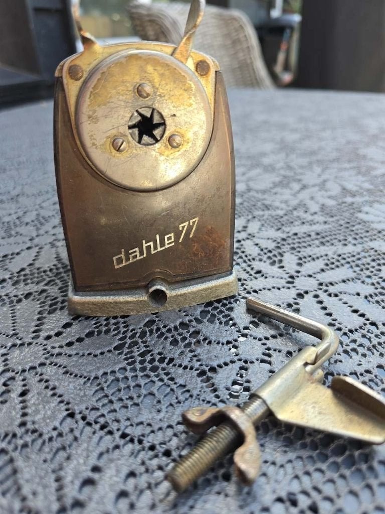 Vintage Dahle 77 puntenslijper met tafelklem, Antiek en Kunst, Ophalen of Verzenden