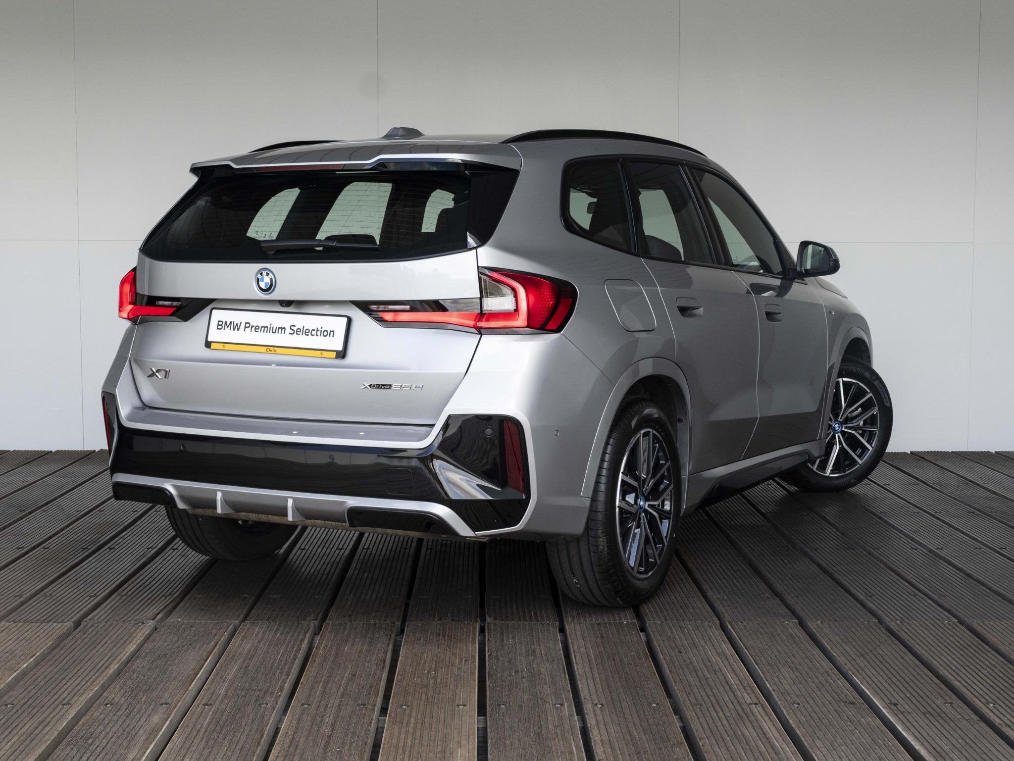 BMW X1 xDrive25e SoH 100% | M Sportpakket | Premium Pack | C, Auto's, Stof, Gebruikt, 105 min, Bedrijf