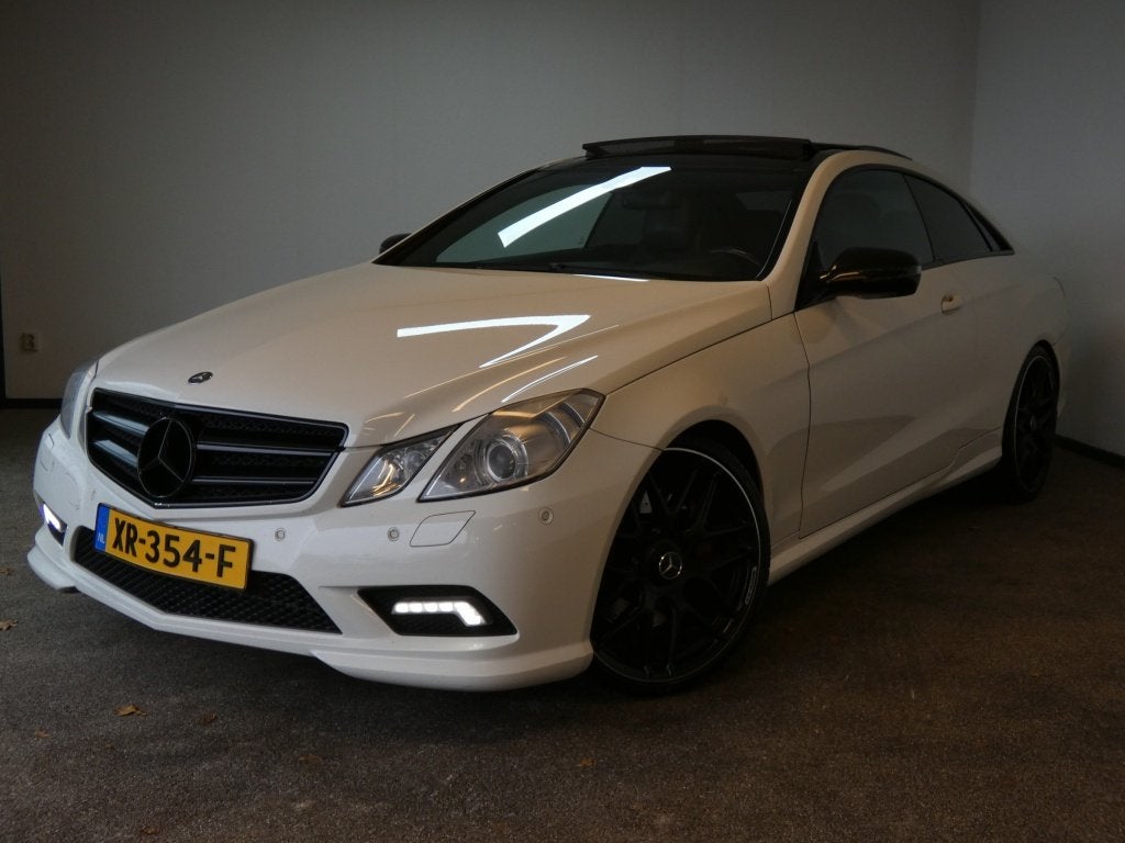 Mercedes-Benz E-Klasse Coupé 500 Elegance Nwe APK airco, Auto's, Automaat, Achterwielaandrijving, 8 cilinders, Automatische klimaatregeling