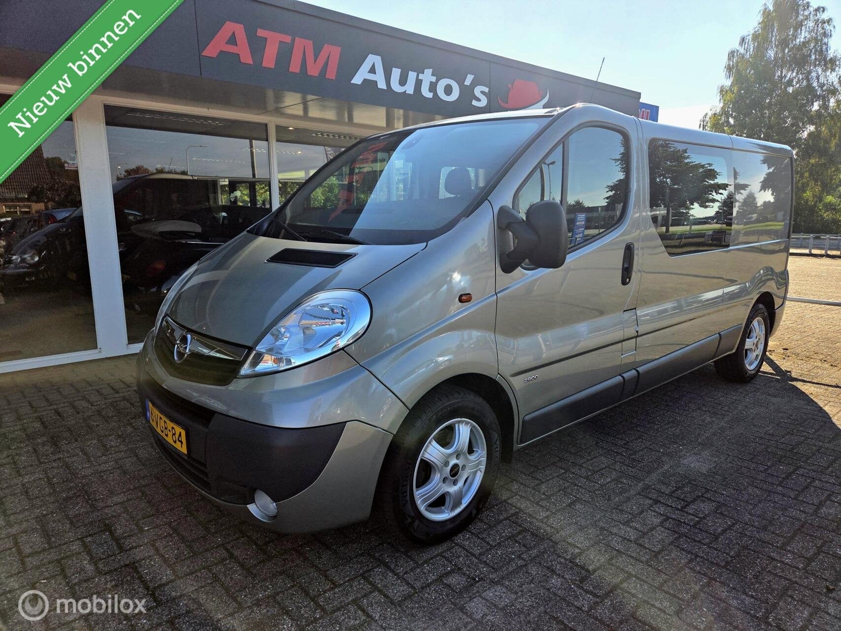 Opel Vivaro 2.5 CDTI L2 dubb cabine Airco PDC LMV BTW vrij!, Gebruikt, 4 cilinders, 2000 kg, Origineel Nederlands