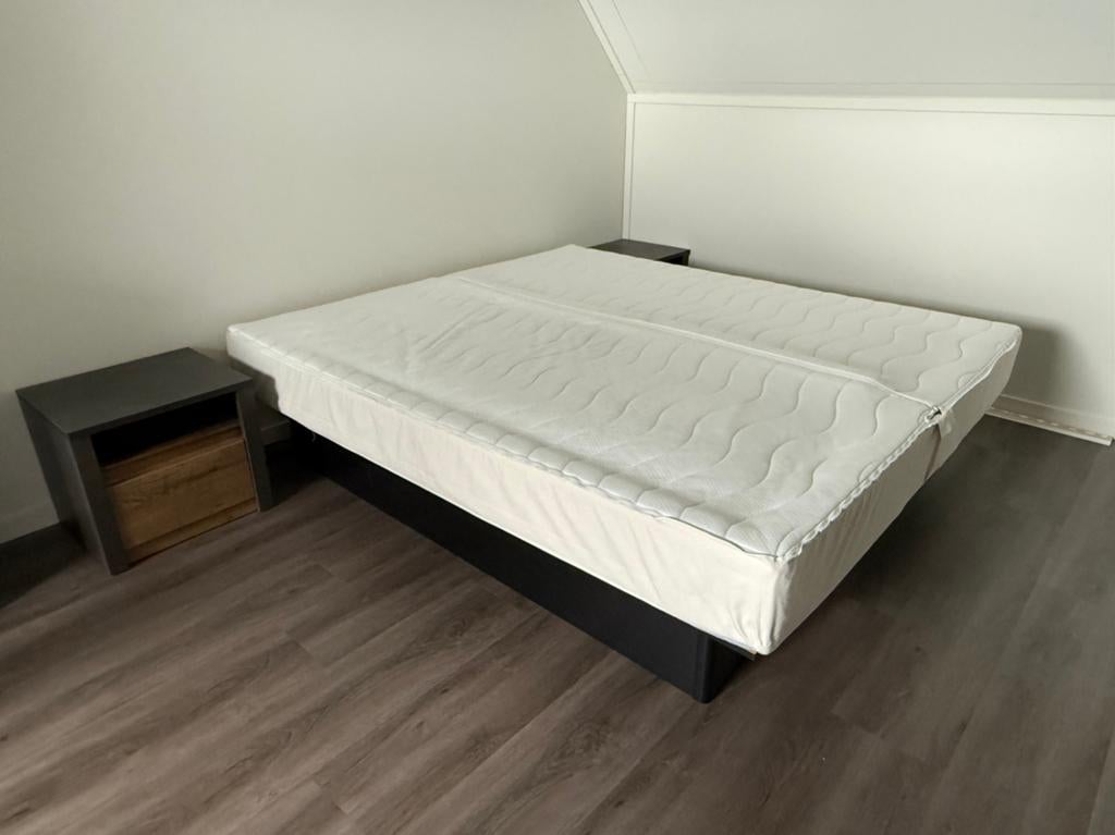Waterbed met twee nachtkastjes, Huis en Inrichting, Ophalen, Tweepersoons, Hout, 180 cm