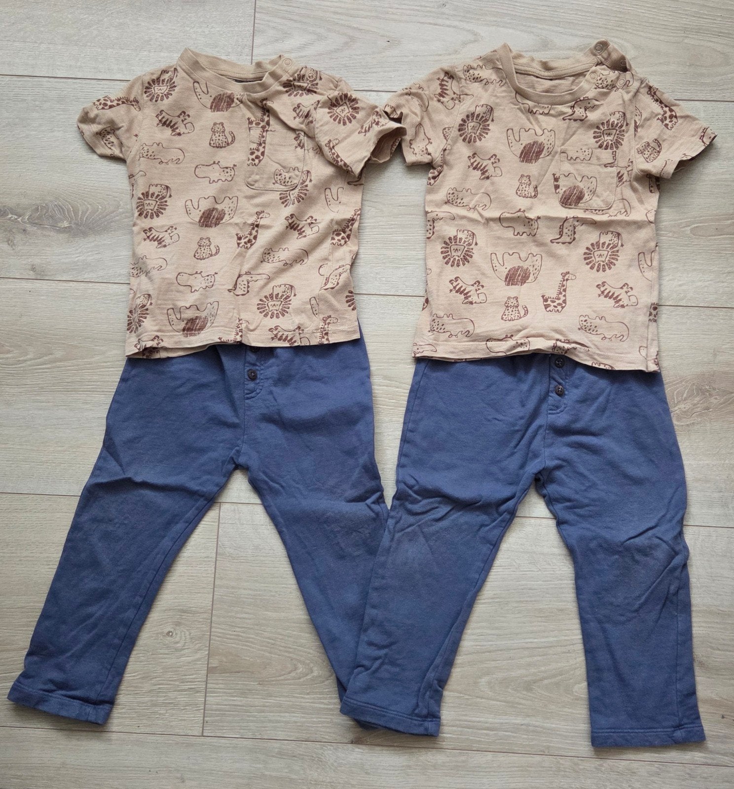 Kledingsetje, maat 86, Kinderen en Baby's, Tweelingen en Meerlingen, Ophalen of Verzenden, Gebruikt, Kleding