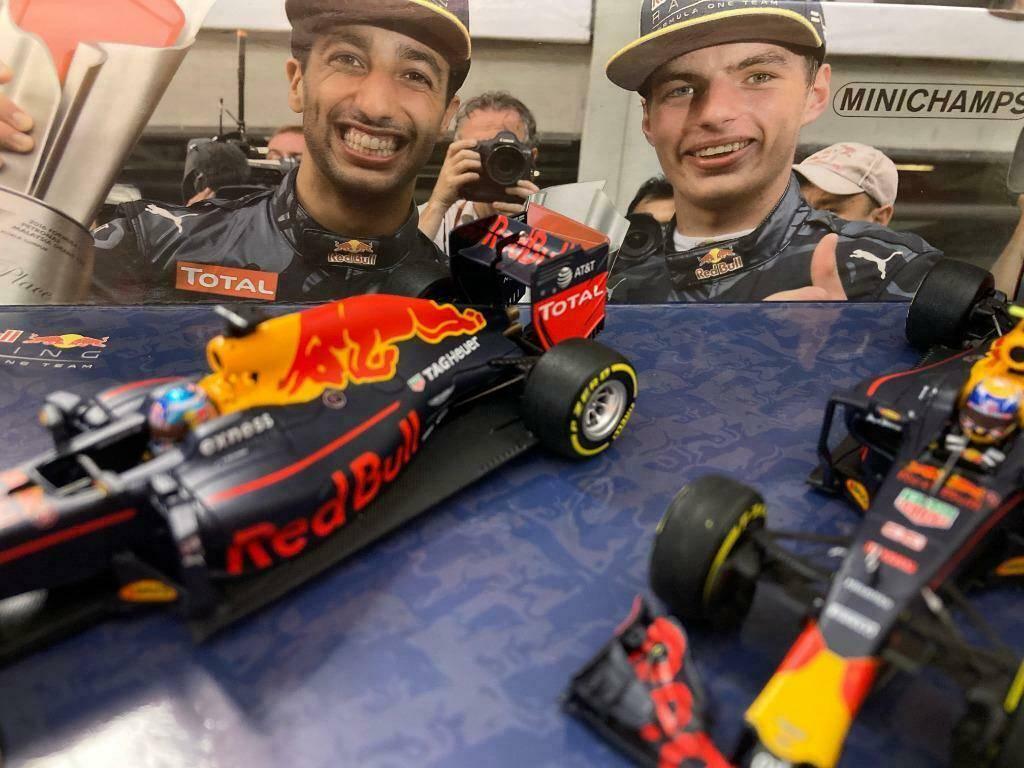 ✅ Max Verstappen Daniël Ricciardo 1:43 duo-set Red Bull 2016, Ophalen of Verzenden, Nieuw, Formule 1