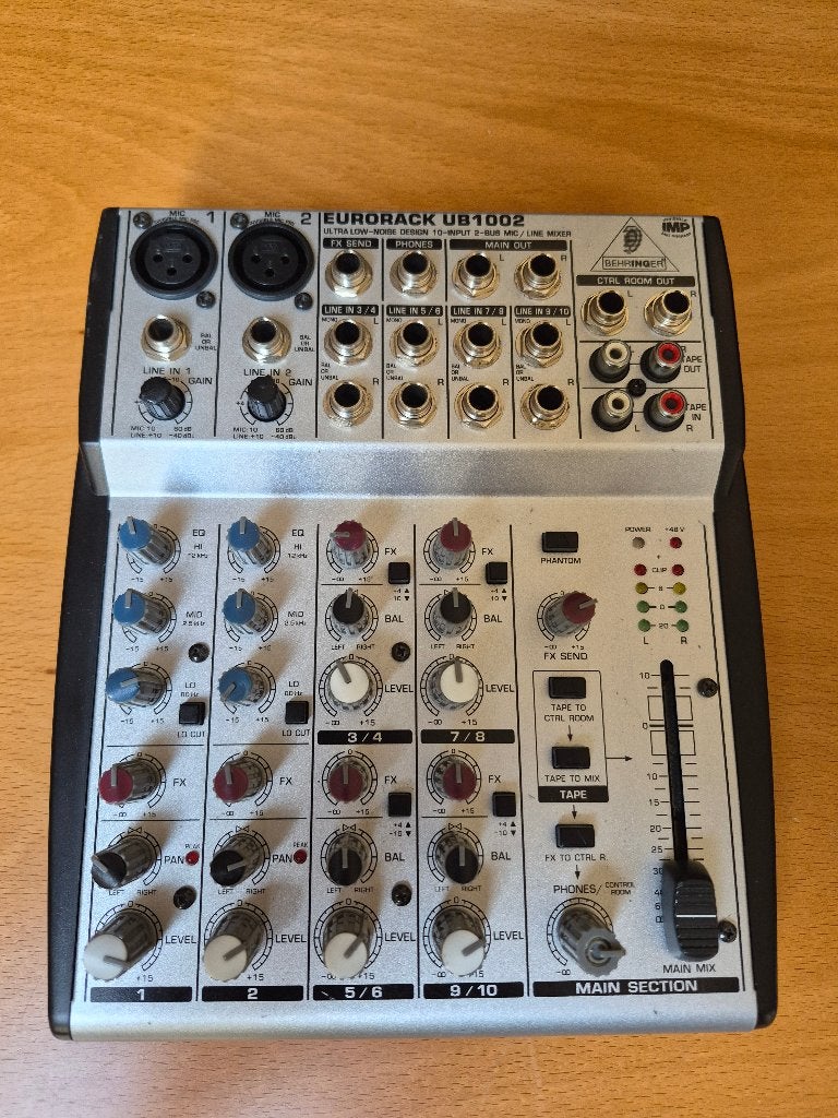 Behringer Eurorack UB1002, Muziek en Instrumenten, Mengpanelen, Ophalen of Verzenden, Gebruikt, 5 tot 10 kanalen, Microfooningang
