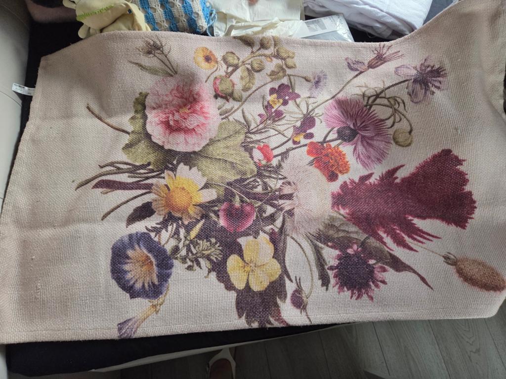 Decoratieve bloemenprint wandkleed/tafelkleed, Ophalen of Verzenden, Zo goed als nieuw, Rechthoek, Binnen