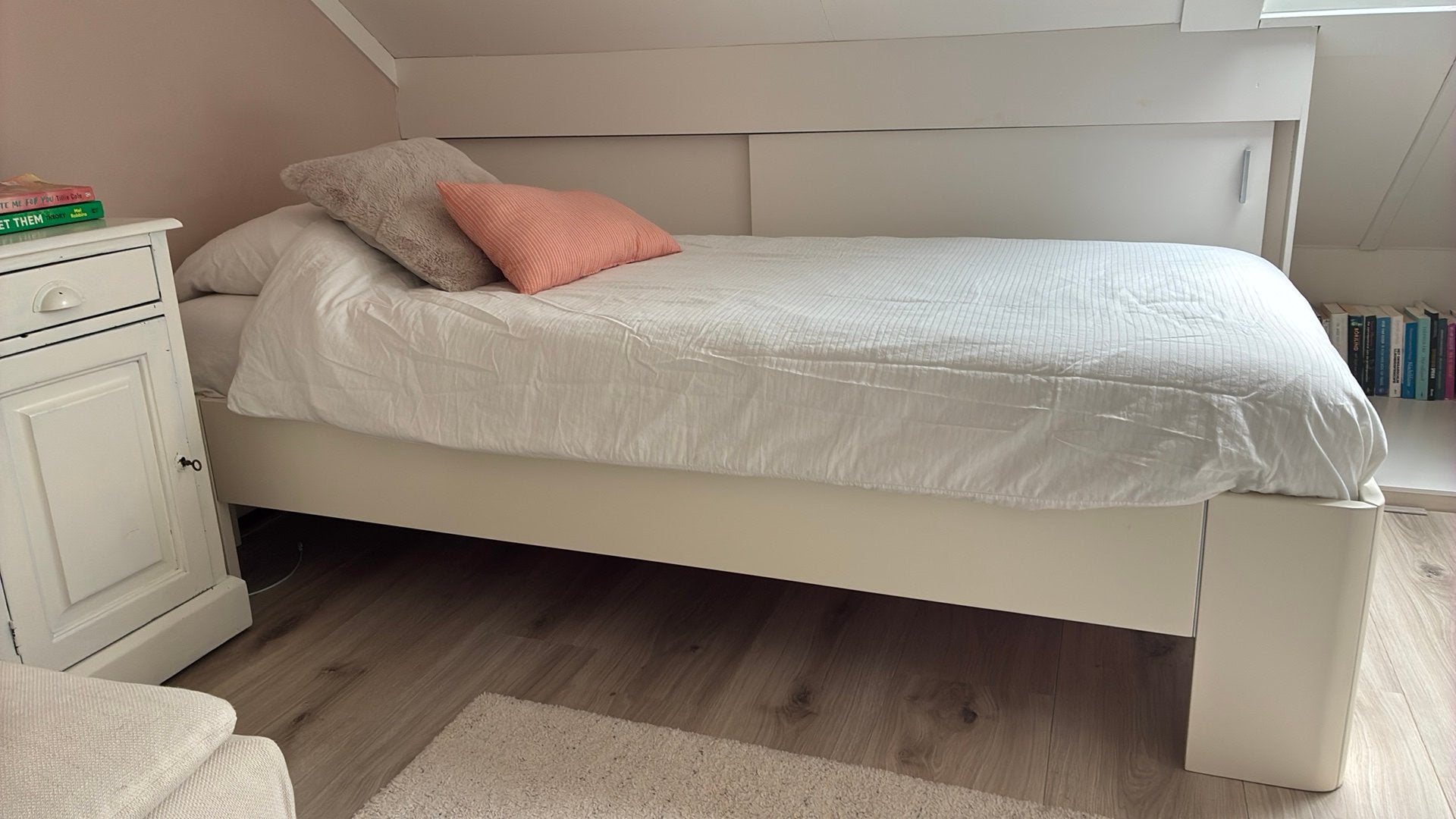 Eenpersoonsbed 200x90x60 wit - Beterbed (2021), Ophalen, 90 cm, Eenpersoons, Wit