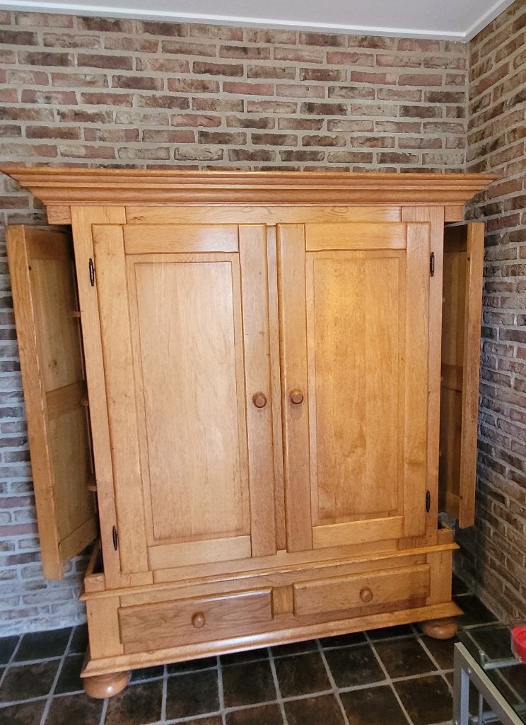 Blank eikenhouten opbergkast en evt bijpassende kaaskast, Ophalen, Met deur(en), Eikenhout, Zo goed als nieuw