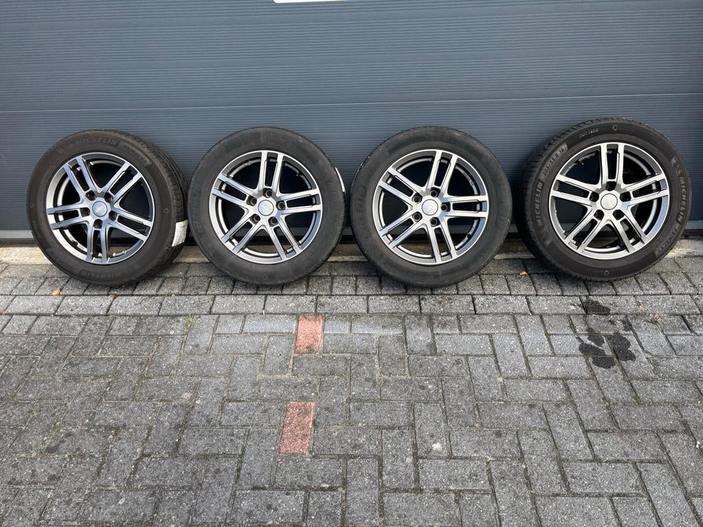 Dezent velgen met Michelin Primacy 4 banden 205/55 R16, Auto-onderdelen, Banden en Velgen, Ophalen, Gebruikt, 16 inch, Banden en Velgen
