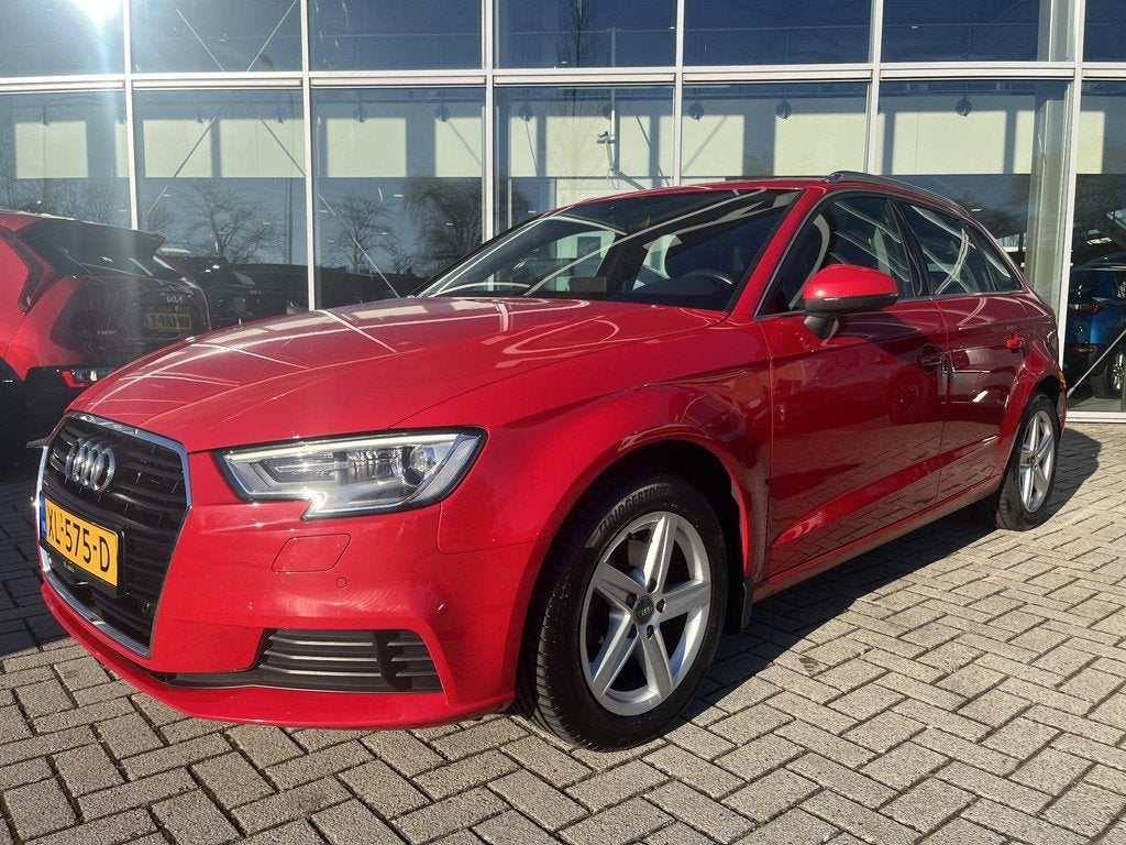 Audi A3 Sportback 1.0 TFSI Design Pro Line cruisecontrol|par, Auto's, Audi, Stof, Gebruikt, Euro 6, Bedrijf