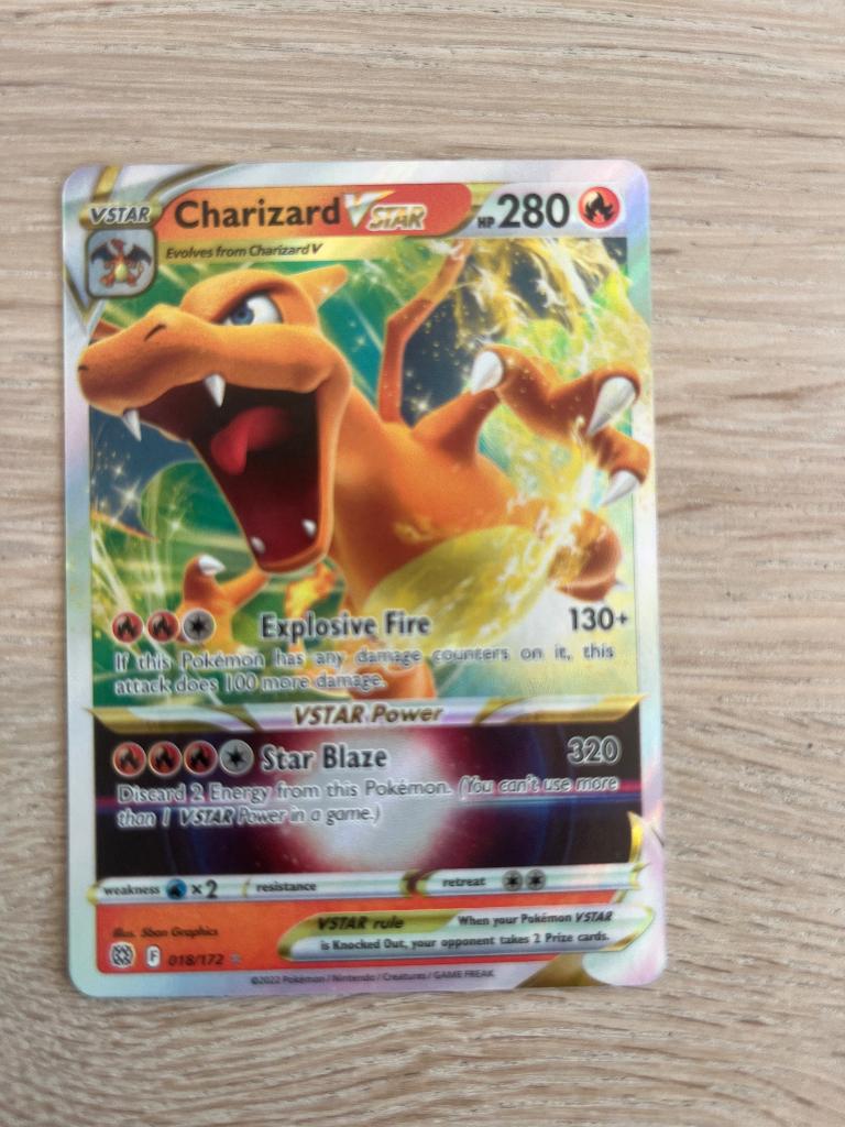 Charizard VStar, Verzenden, Zo goed als nieuw, Losse kaart