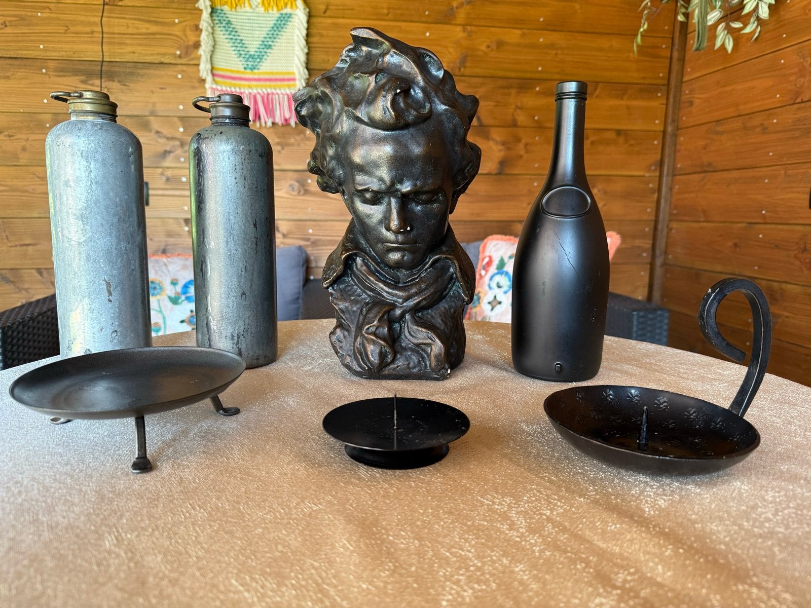 Diverse decoratieve items: buste, flessen, kandelaars, Ophalen of Verzenden, Koper of Brons