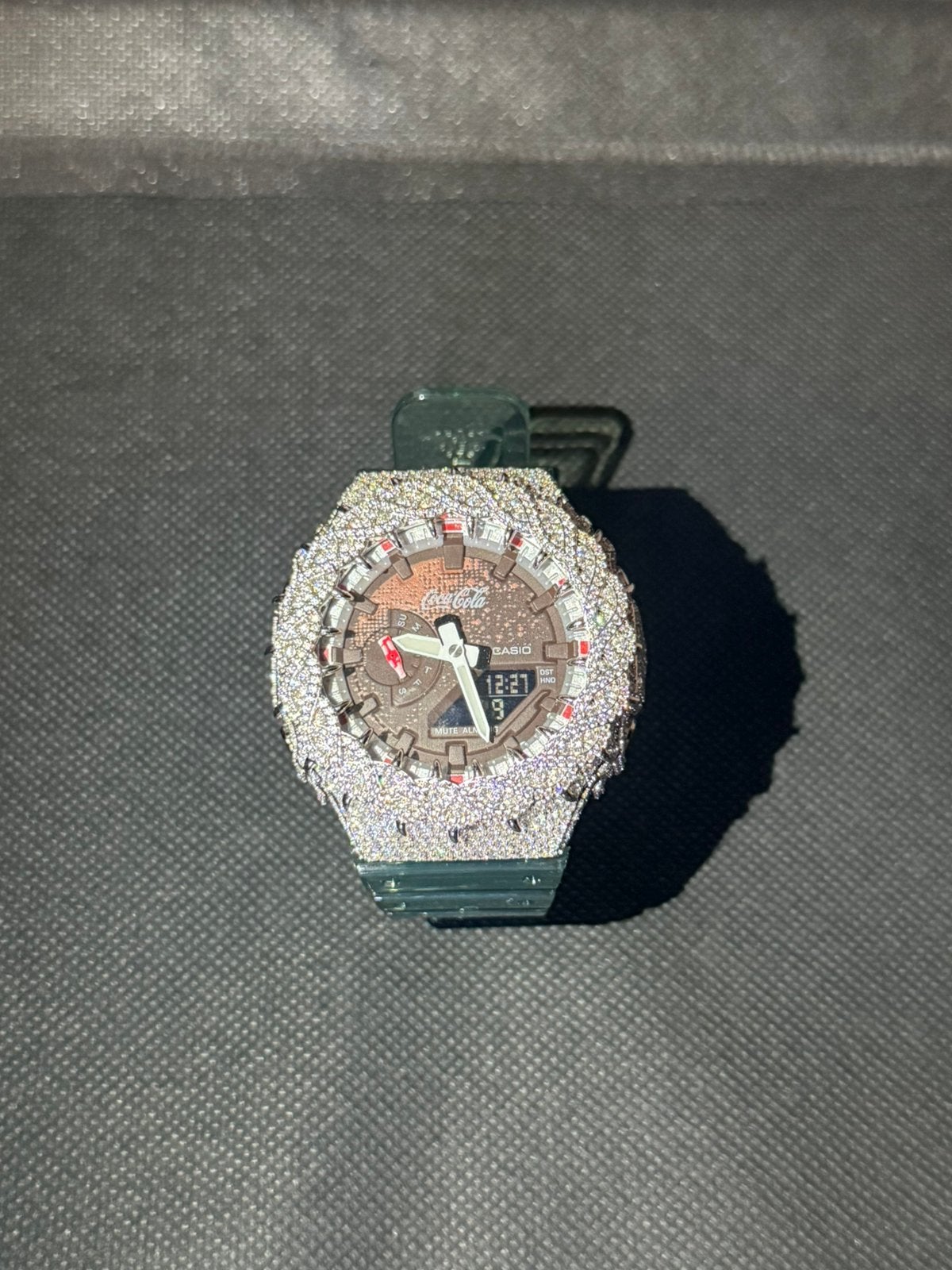 G-Shock GA-2100 x Coca Cola Moissanite iced out watch, Overige merken, Polshorloge, Kunststof, Ophalen of Verzenden