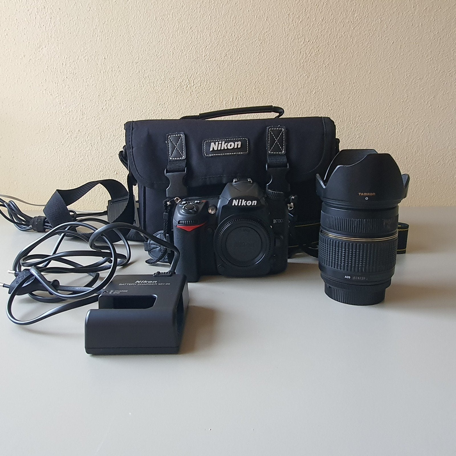 Nikon D7000 + Tamron 28-75mm f/2.8 (2750 clicks!), Spiegelreflex, 16 megapixels, Ophalen of Verzenden, Zo goed als nieuw