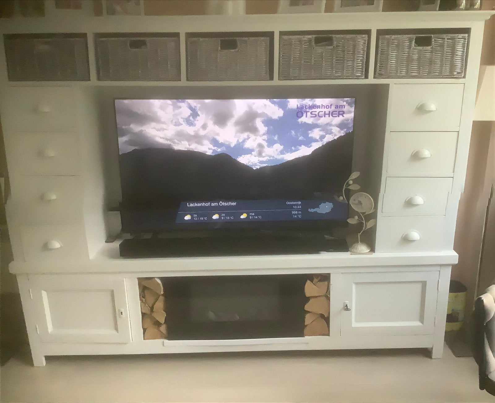 Wit TV-meubel met opbergruimte en sfeerhaard, Ophalen, Gebruikt, 200 cm of meer, 150 tot 200 cm