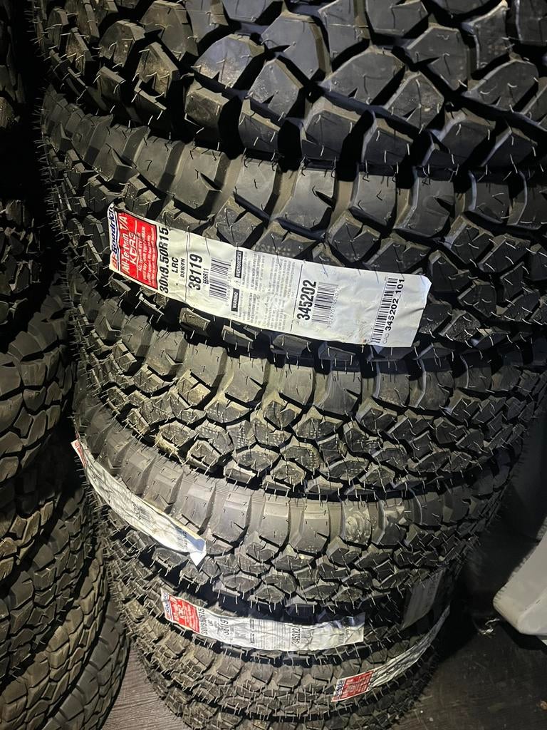 BF Goodrich en Tensor off-road banden, Ophalen