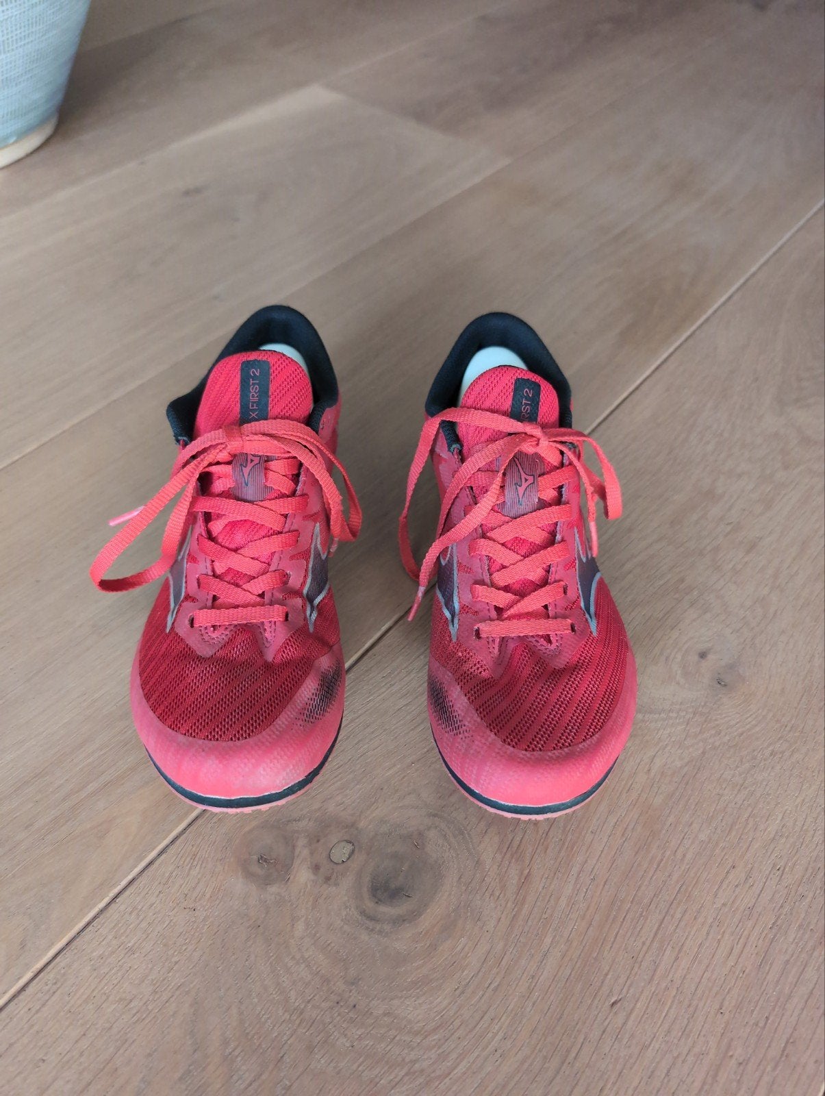 Mizuno Kinder Spikes - Maat 39 - Rood, Sport en Fitness, Loopsport en Atletiek, Gebruikt, Spikes, Hardlopen, Overige merken, Ophalen of Verzenden