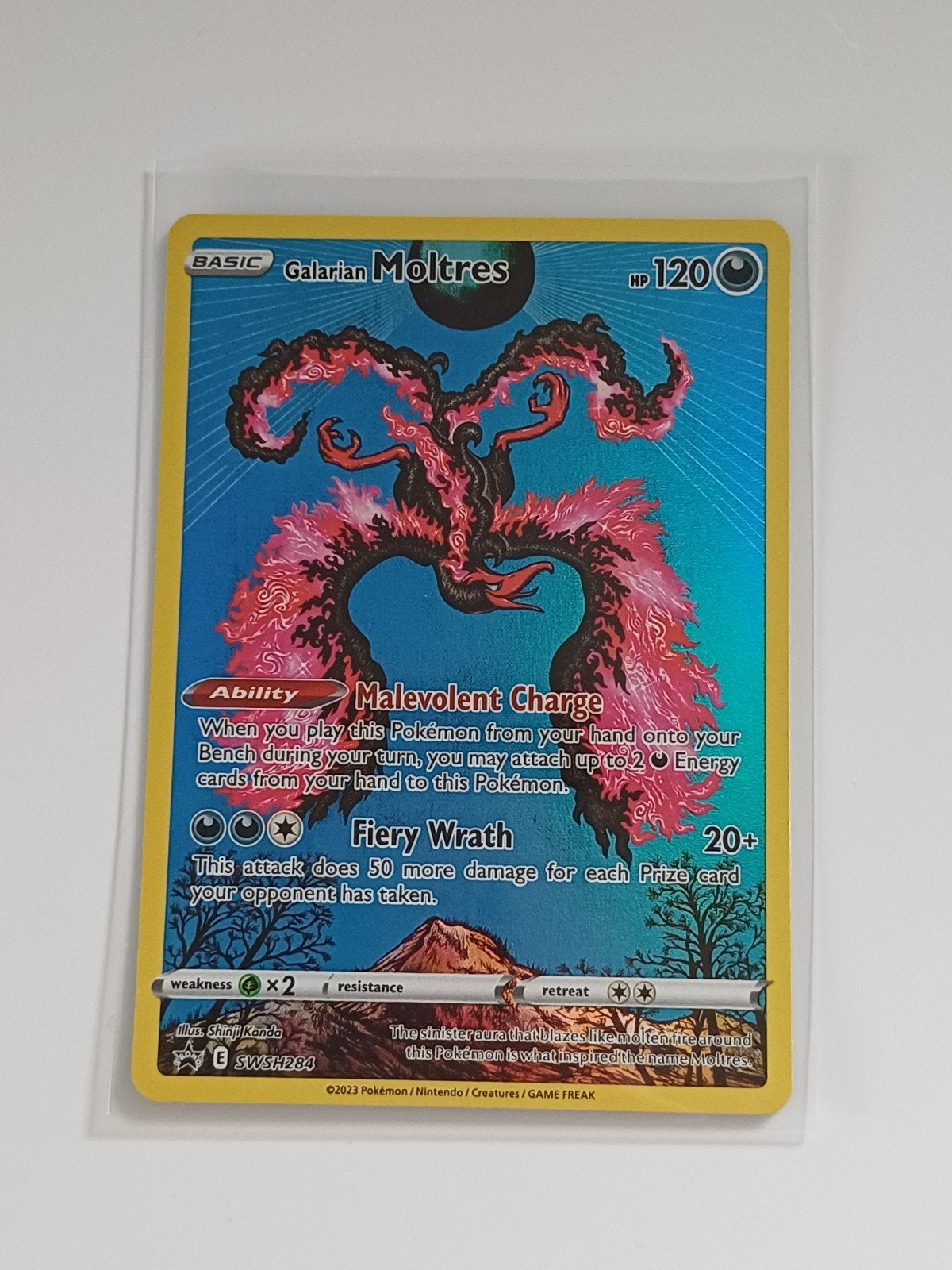 Galarian Moltres #SWSH284 (Promo) - NM, Hobby en Vrije tijd, Verzenden, Zo goed als nieuw, Losse kaart, Foil