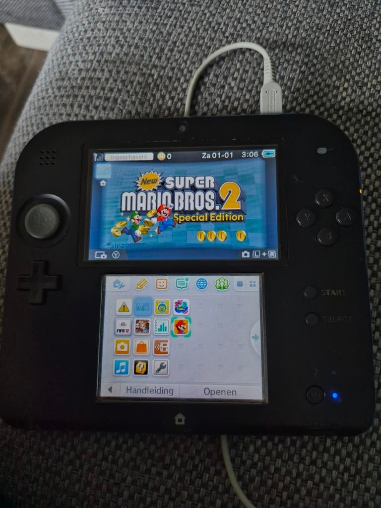 Nintendo 2DS Zwart met 3 games, Ophalen, Zwart, 2DS, Gebruikt