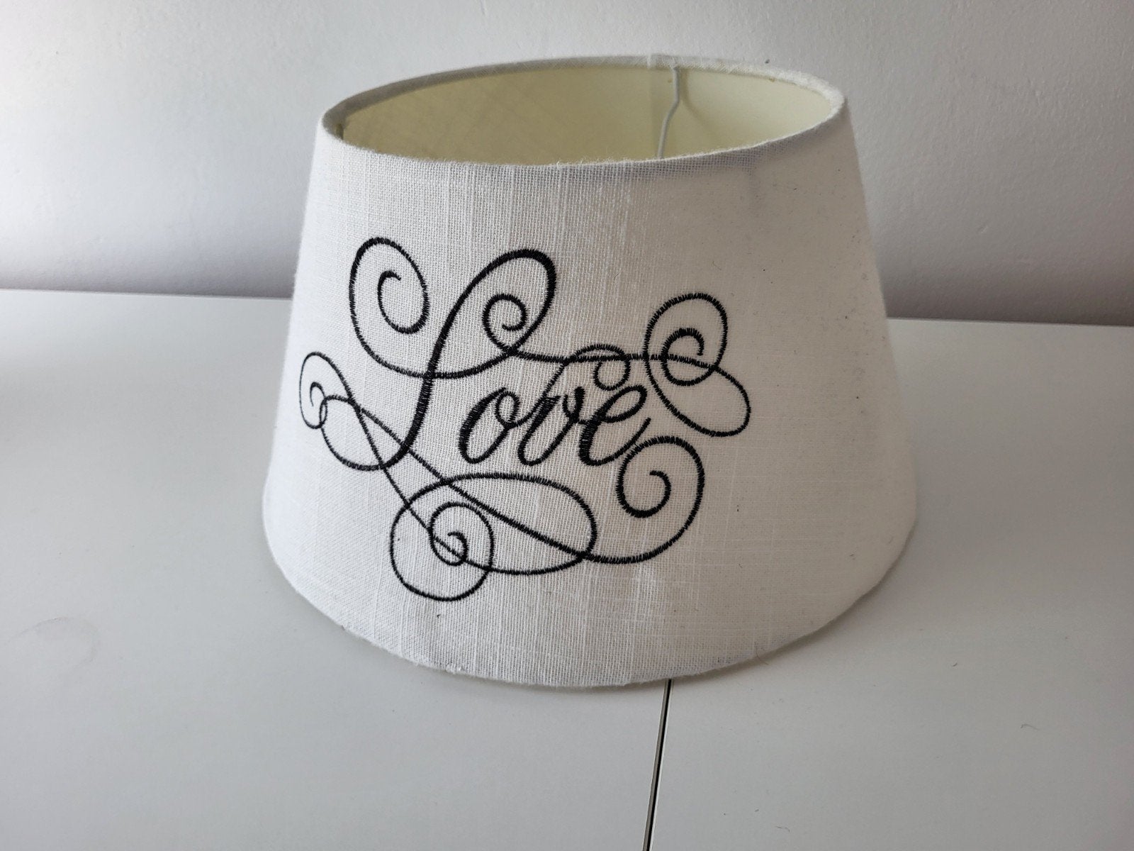 Witte lampenkap met 'Love' opdruk, Ophalen, Gebruikt, Overige typen, Wit