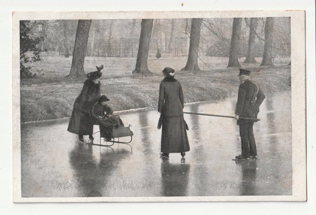 Wilhelmina Juliana schaatsen ijspret ijsslee, Gebruikt, Verzenden, Kaart, Foto of Prent, X