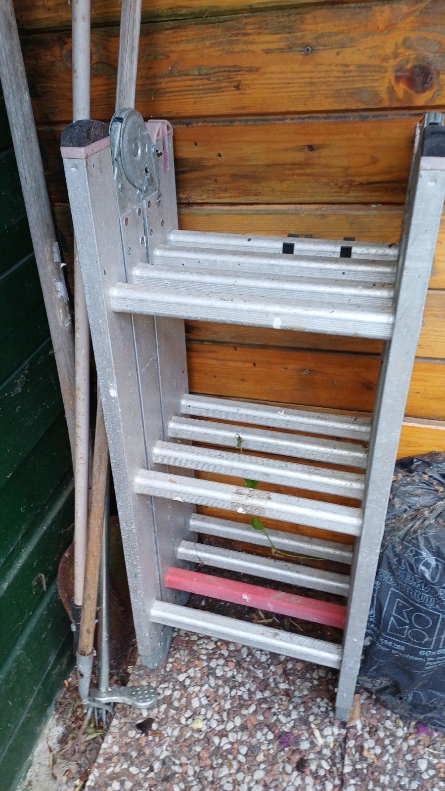 Handige opvouwbare ladder voor diverse klusjes, Gebruikt, Ophalen of Verzenden, Ladder, Opvouwbaar of Inschuifbaar