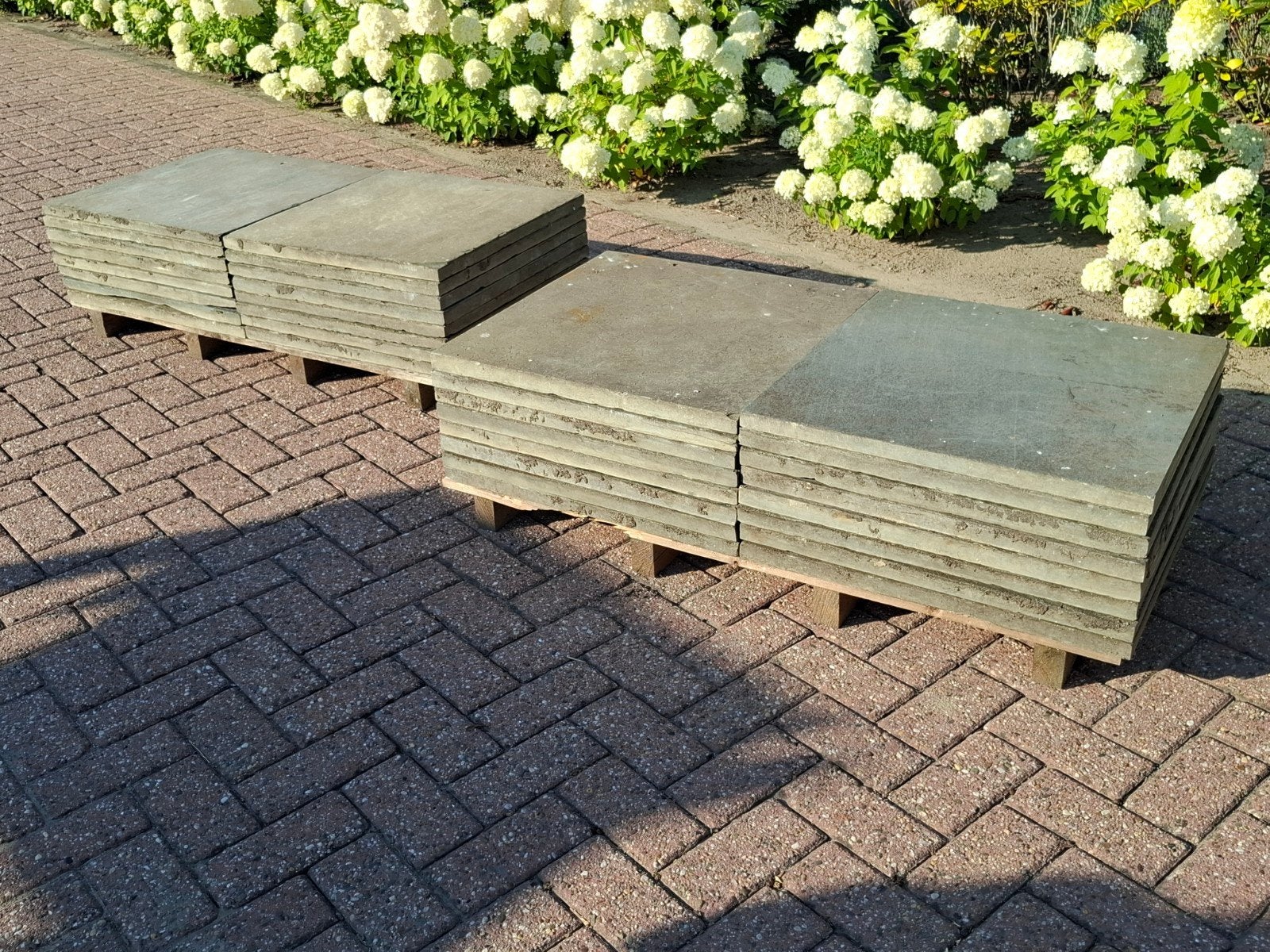 11,5m² Hardsteen Terrastegels 60x60 - Hele Tegels, Ophalen