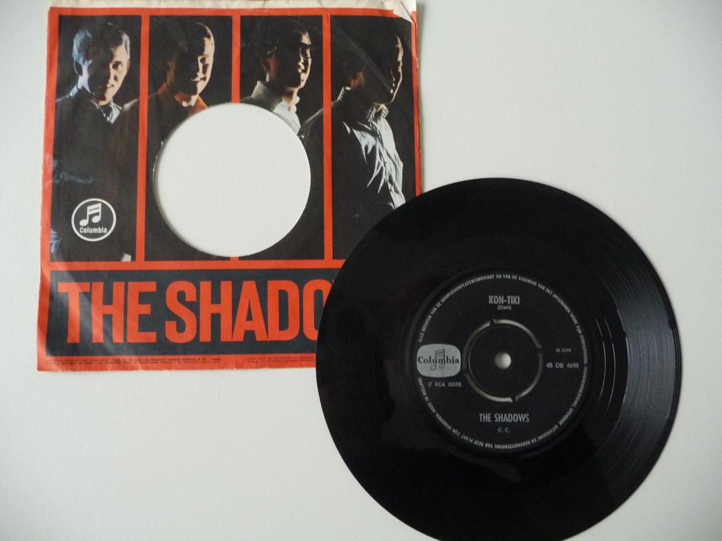 single THE SHADOWS - KON-TIKI - COLUMBIA REC, 1961, Gebruikt, 7 inch, Single, Ophalen of Verzenden