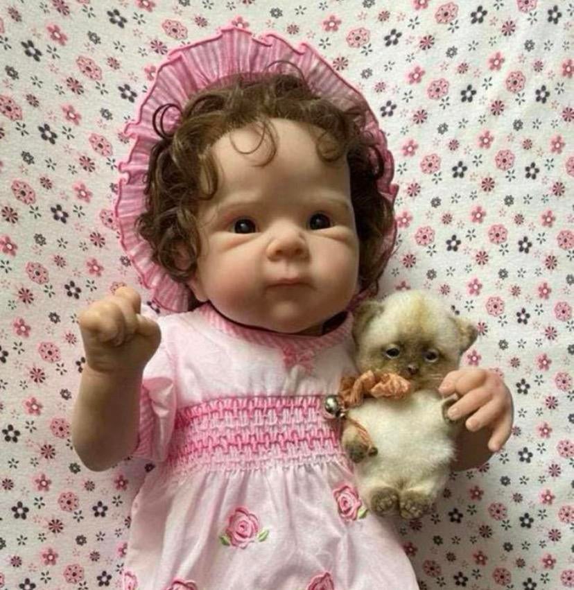 Schattig Reborn baby meisje, Verzamelen, Verzenden, Zo goed als nieuw, Pop, Levensecht of Reborn