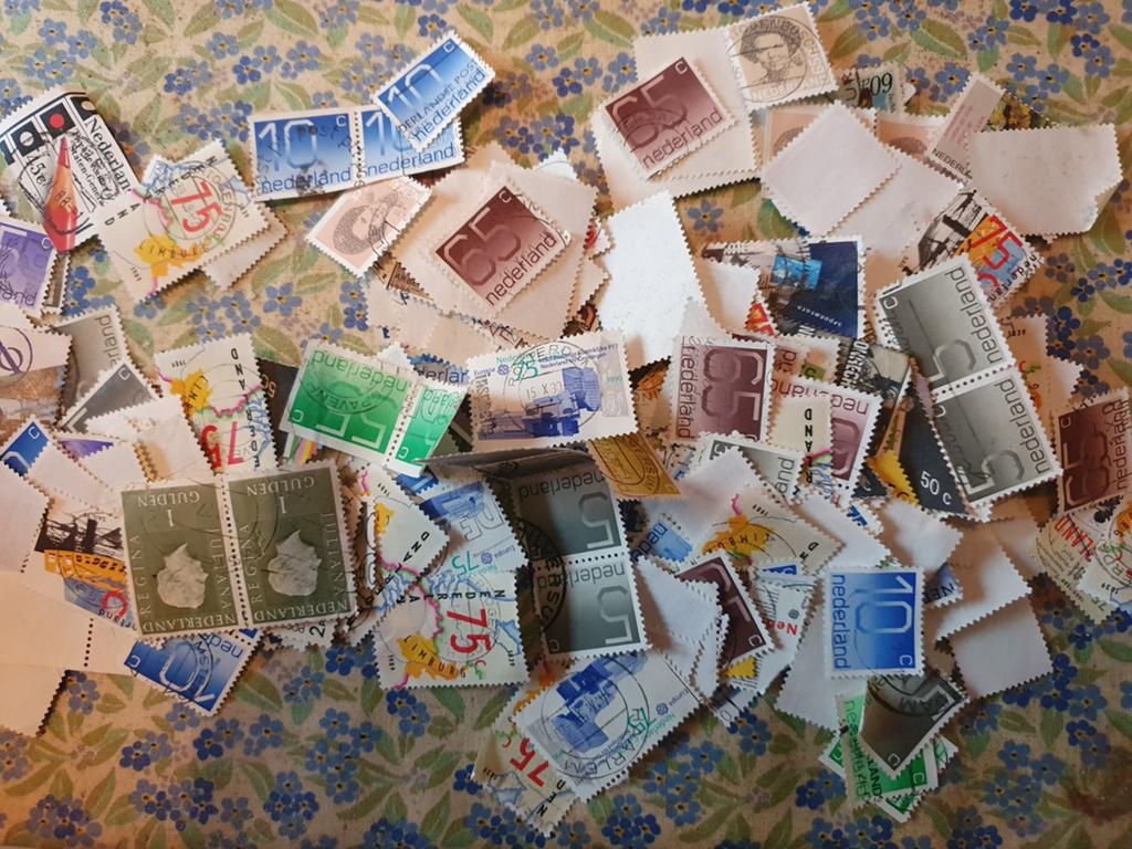 Postzegels, Ophalen, Buitenland