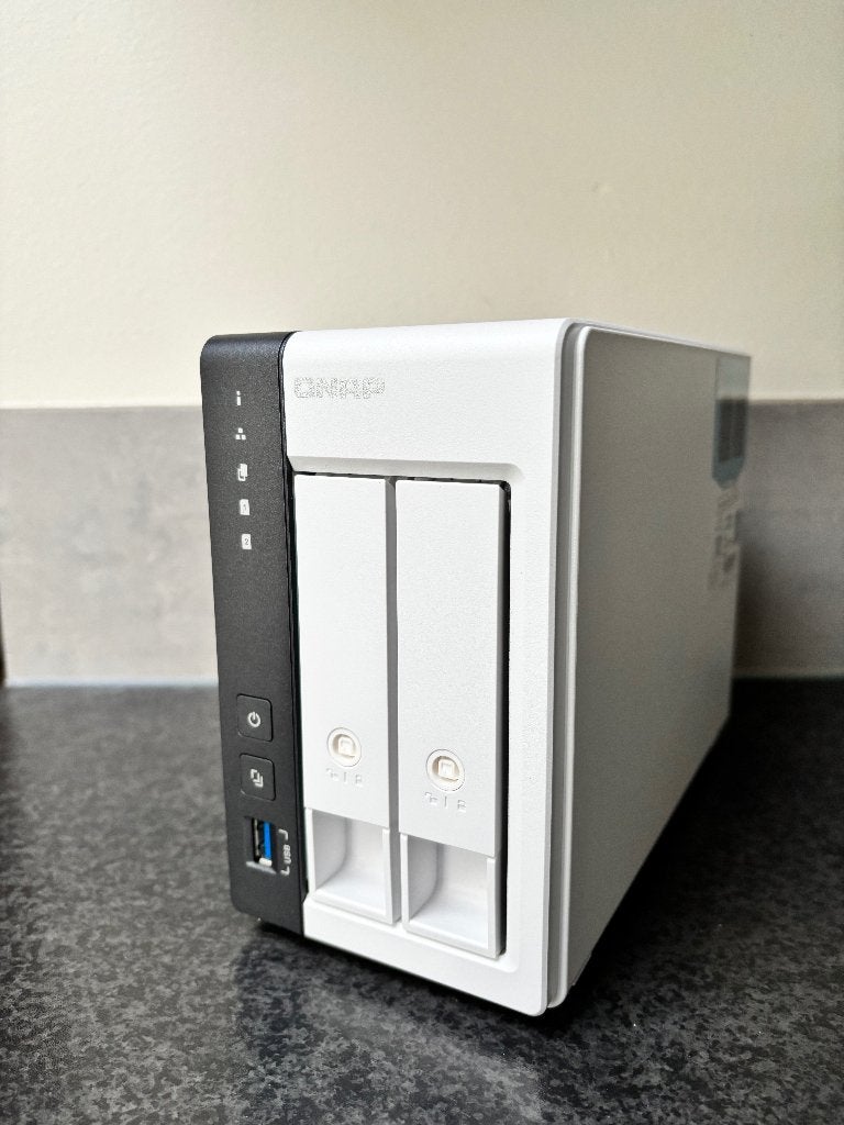 QNAP TS-216G NAS – Zo goed als nieuw – Zonder harde schijven, Computers en Software, NAS, Ophalen of Verzenden, Zo goed als nieuw
