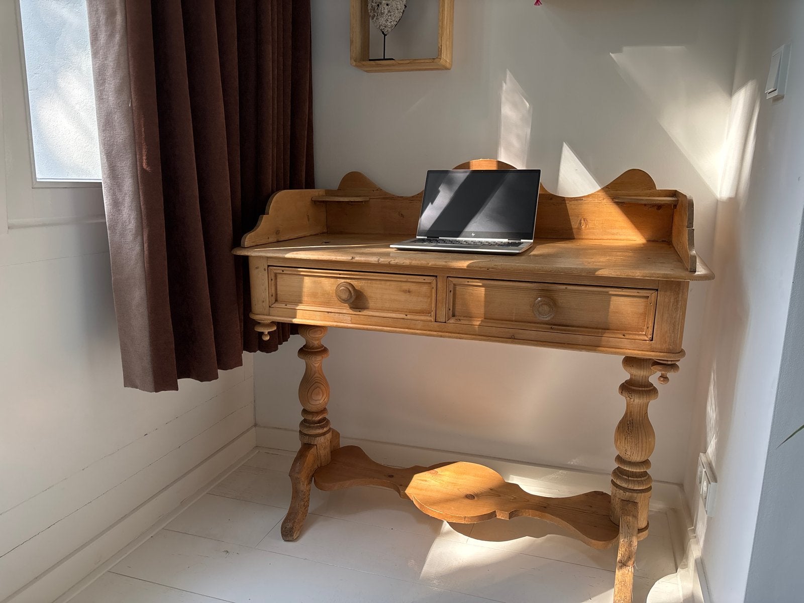 Antiek grenen bureau of toilettafel met lades, Ophalen