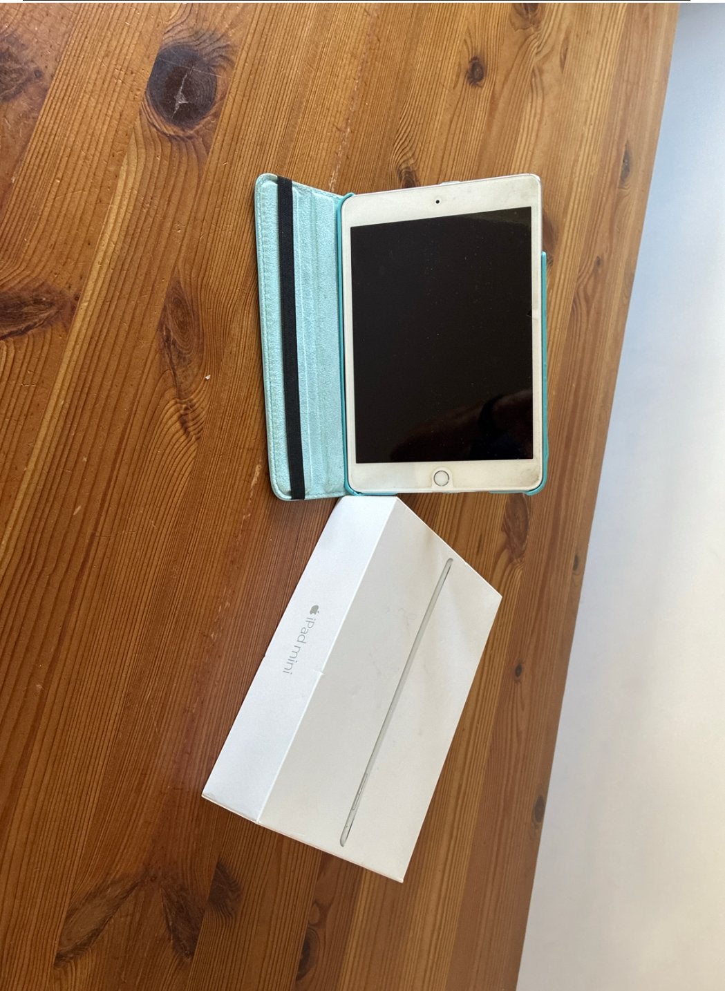 Apple iPad Mini 4 128GB Wi-Fi + Cellular