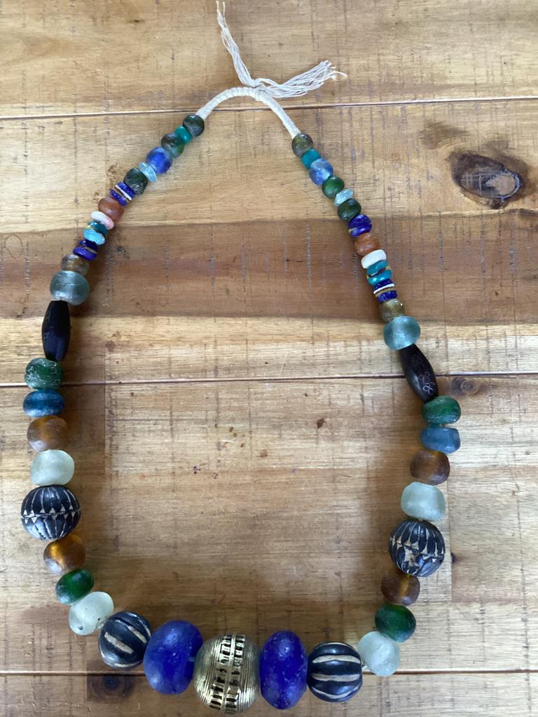 Handgemaakte ketting uit Ghana., Ophalen of Verzenden, Nieuw, Overige materialen