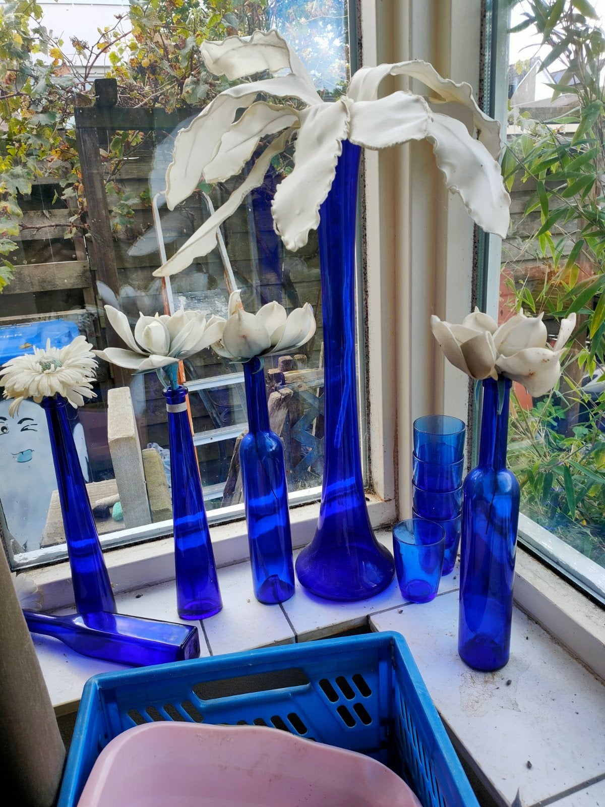 Prachtige collectie blauw glaswerk: vazen en flessen ,glazen, Ophalen