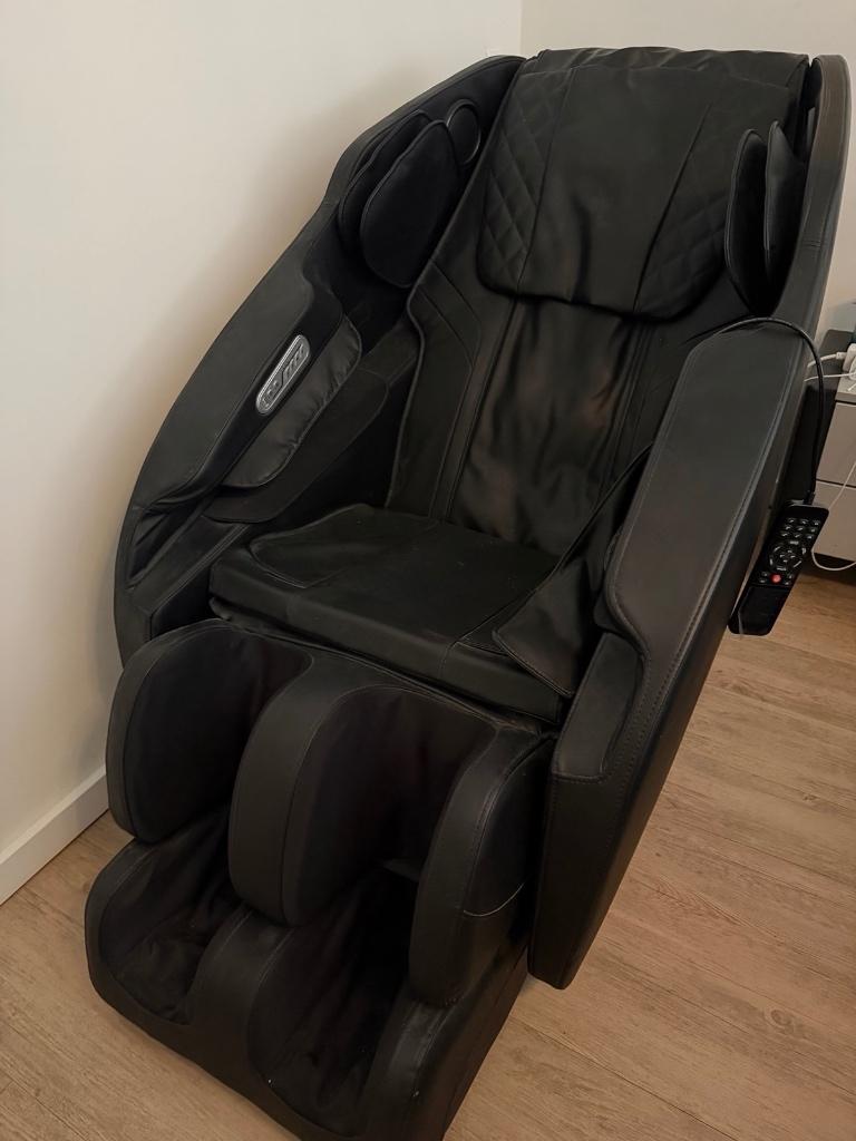 Luxe NRG Wellness Massagestoel met Afstandsbediening, Ophalen, 100 tot 125 cm, Leer, Zo goed als nieuw