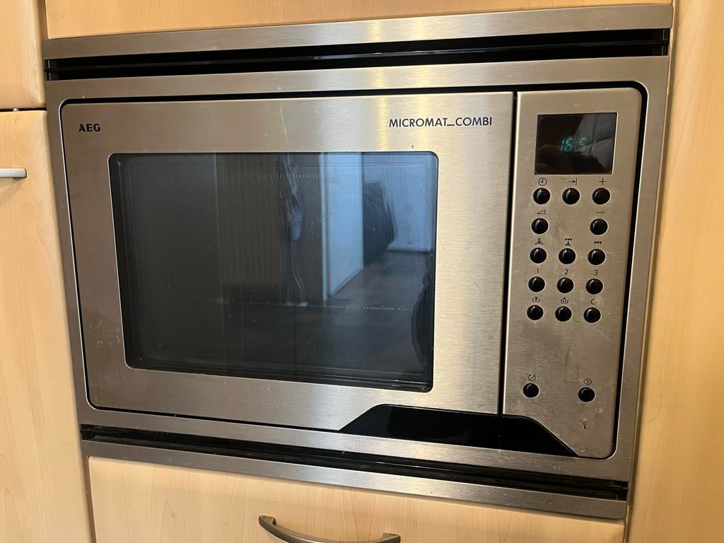 AEG Micromat Combi Oven - Knoppen defect, temperatuur werkt, Ophalen, Combimagnetron, Gebruikt, Grill
