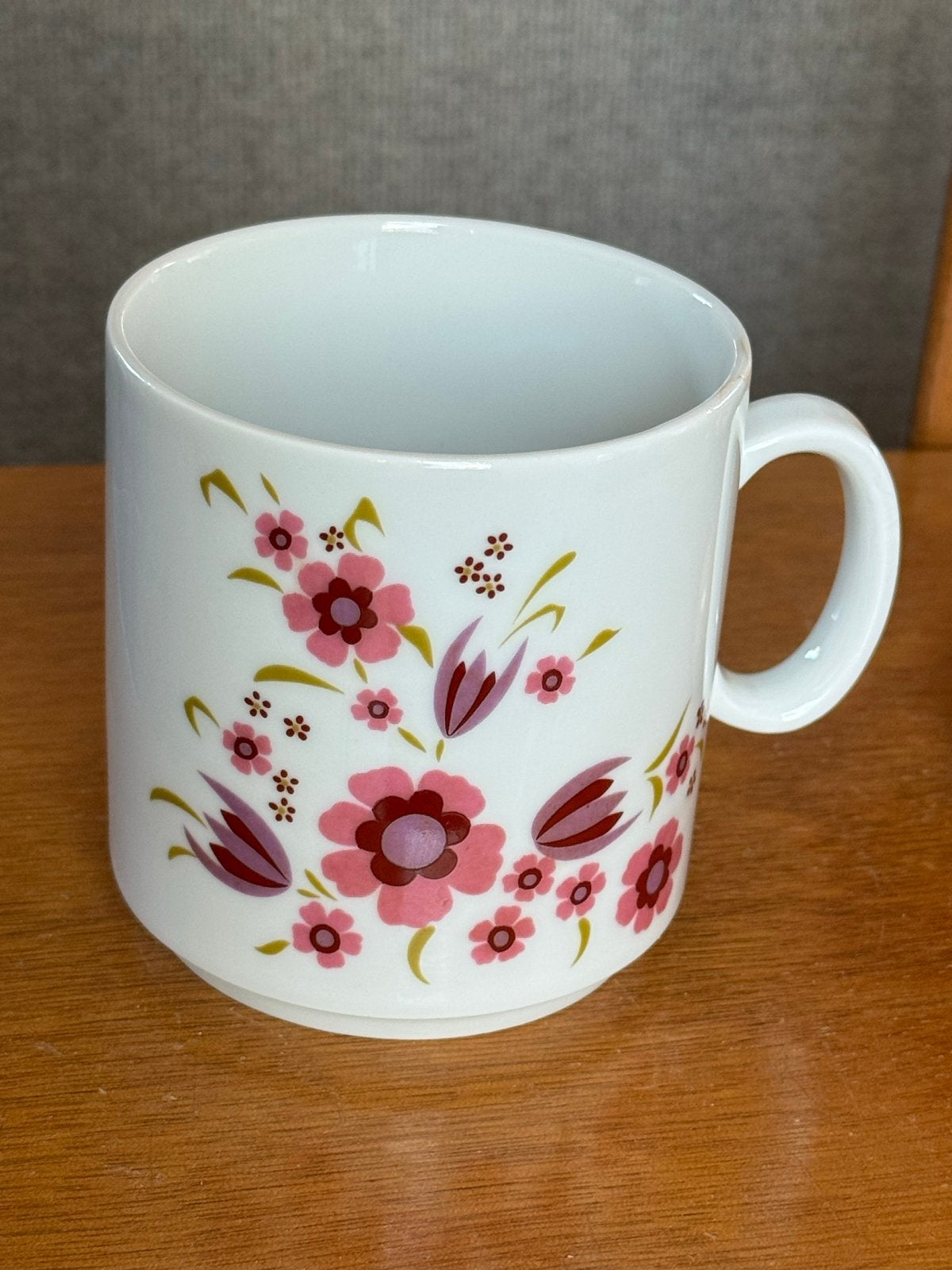 Vintage Bavaria mok met bloemmotief - Gebruikssporen, Ophalen of Verzenden